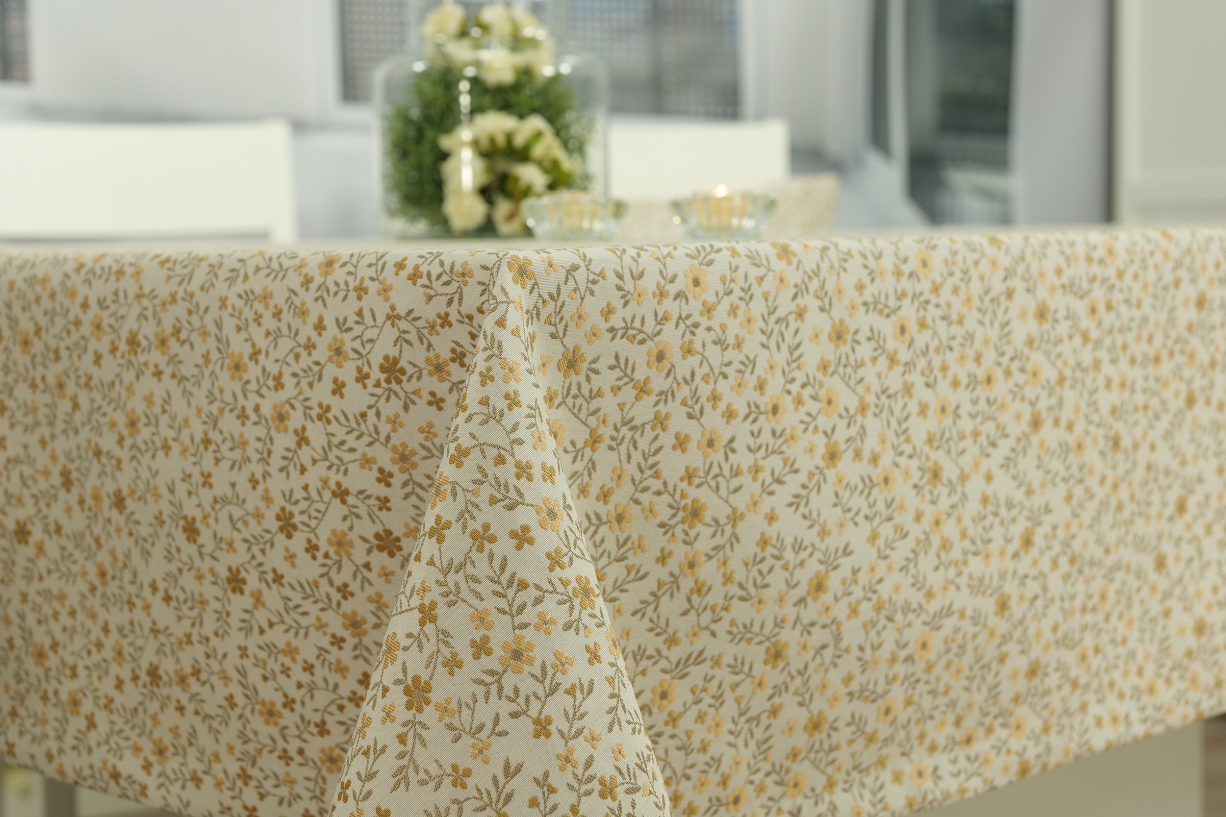 Tischdecke gemustert Blumen Gelbgold Fiorito Breite 110 cm