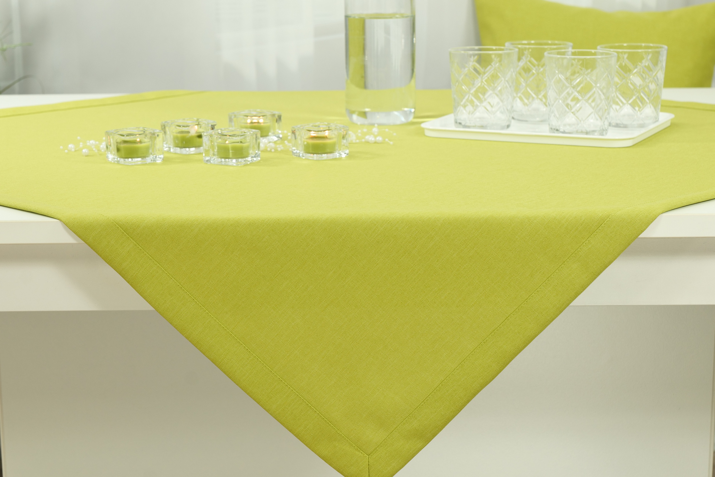 Tischdecke mit Fleckschutz Frühlingsgrün Uni Leinenoptik Valerie ab 80x80 cm - 200x200 cm QUADRATISCH