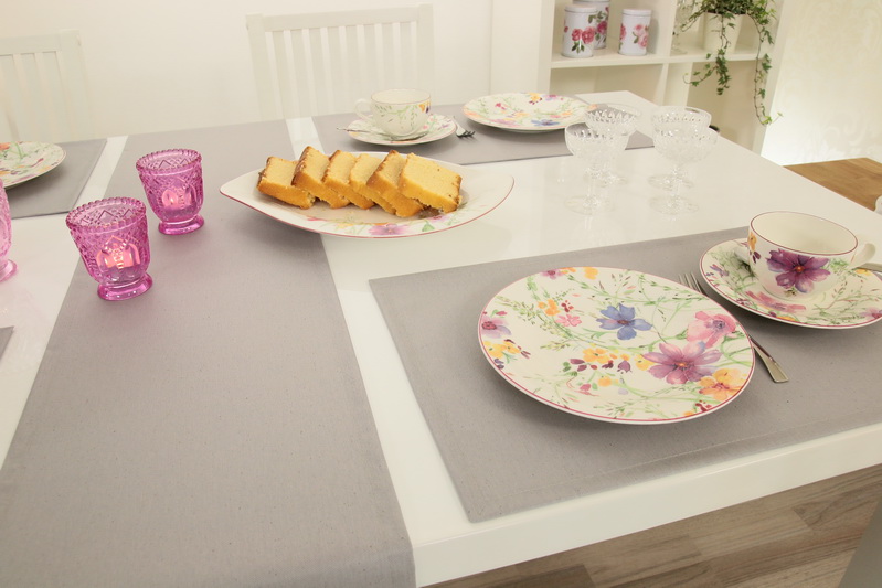 Tischläufer abwaschbar Grau einfarbig Breite 40 cm