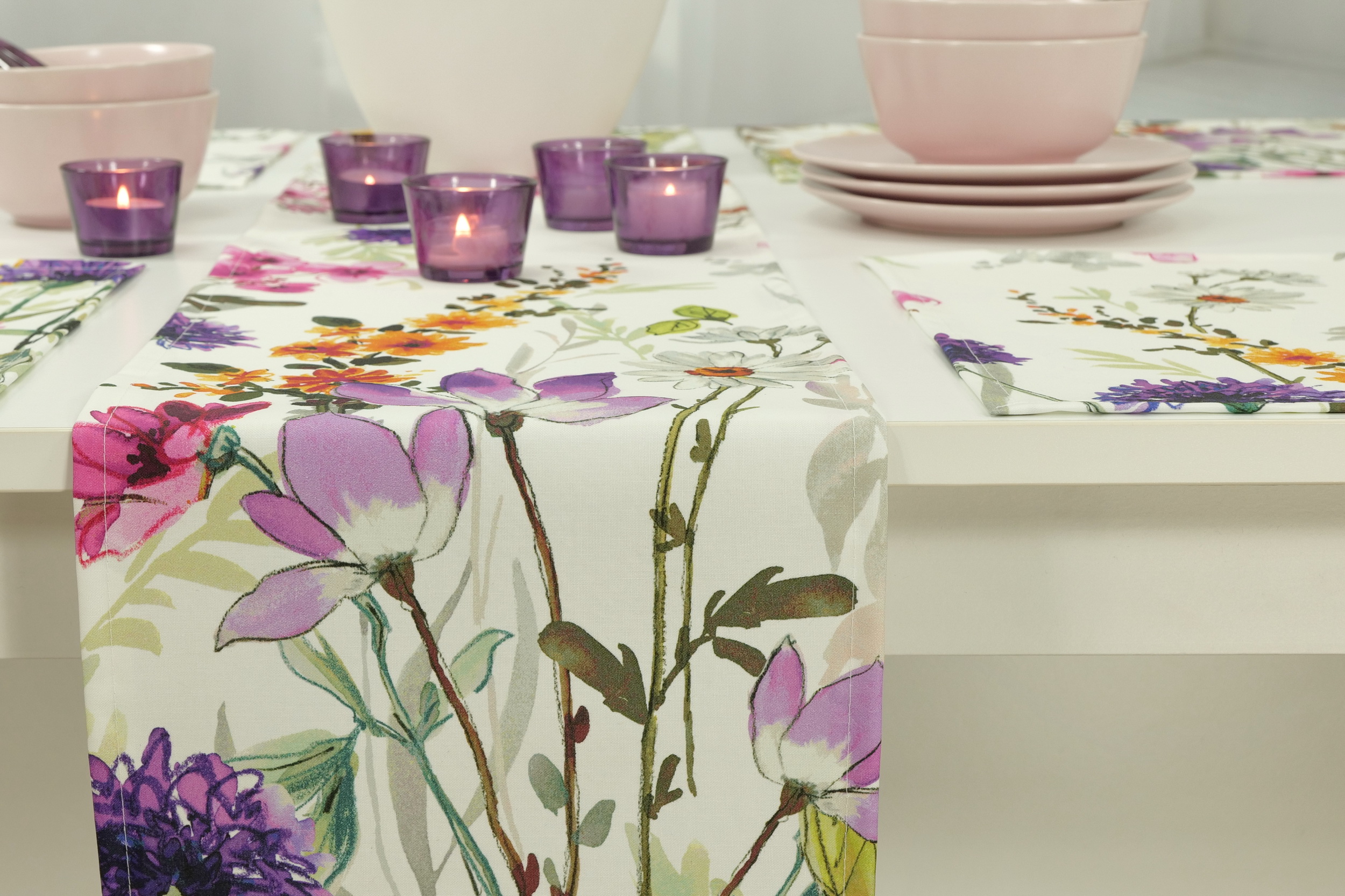 Tischläufer abwaschbar mit Blumenmuster Bellissimo Breite 25 cm
