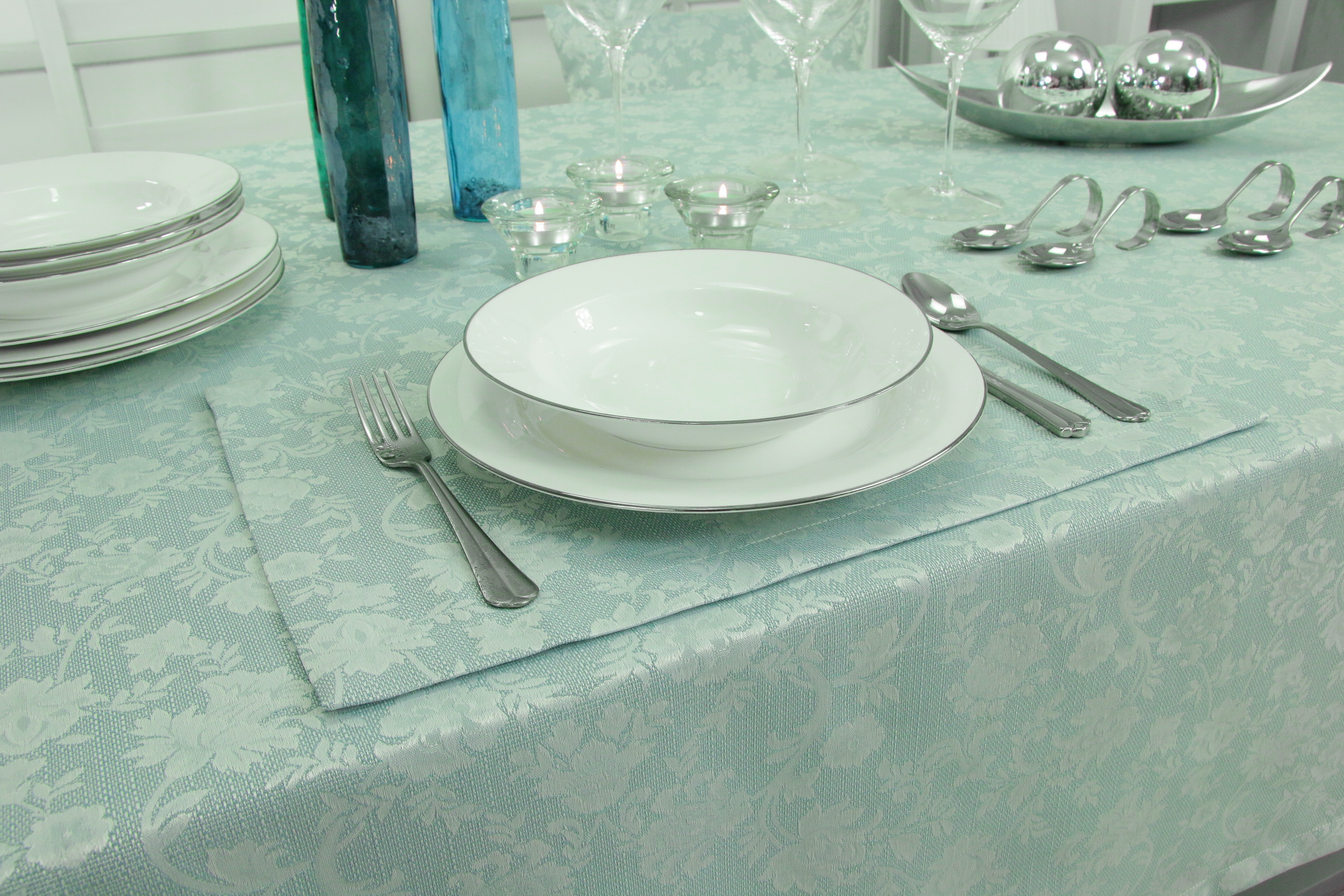 Tischdecke mit Fleckschutz Evita Perlmint Ranke Breite 120 cm