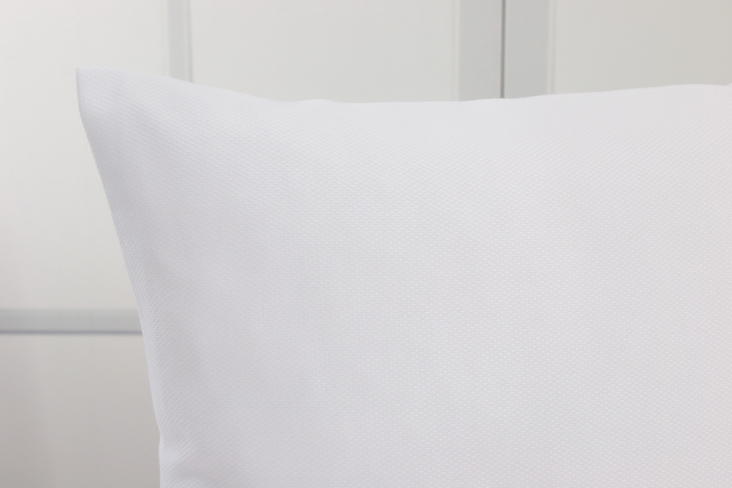 Kissenbezüge + Hüllen Weiß einfarbig feines Rautenmuster. Perfekt in jeder Größe.