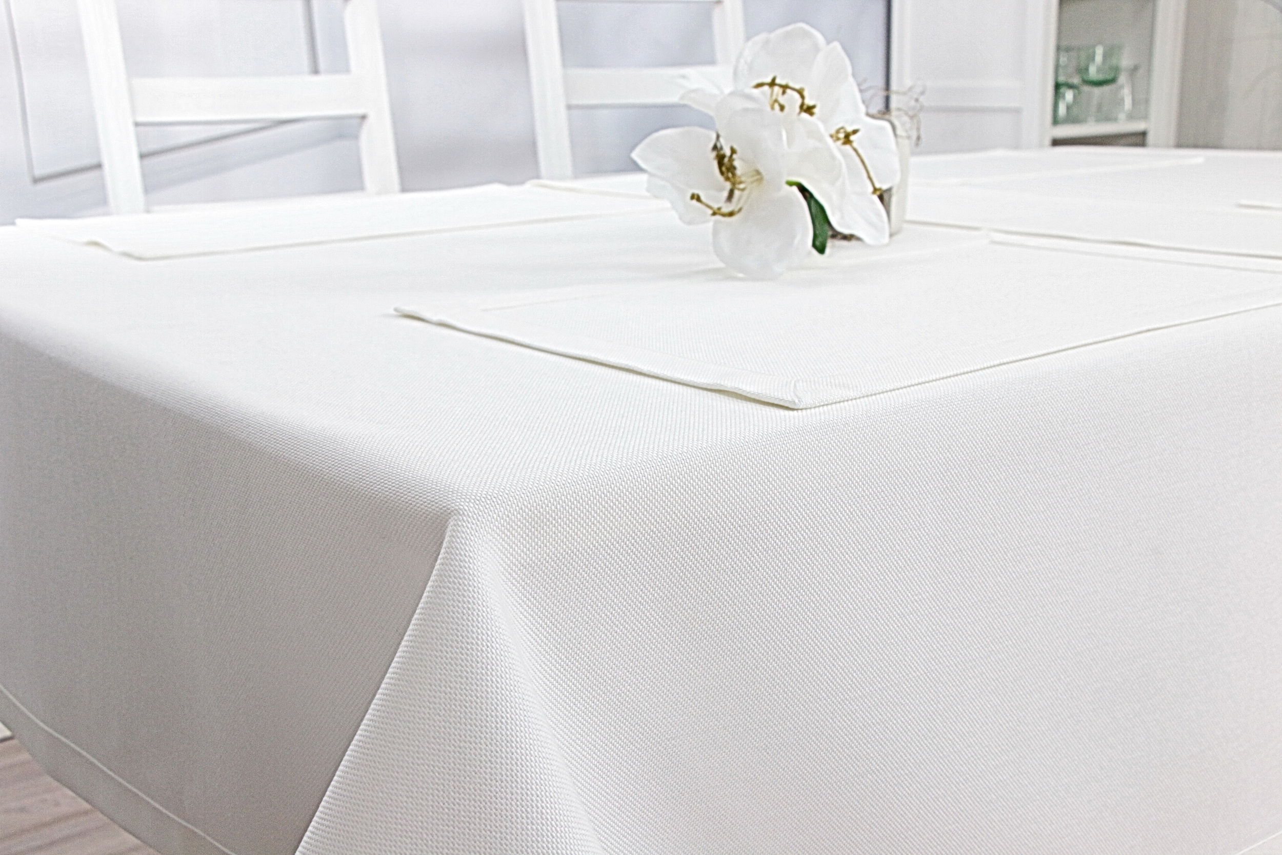 Tischdecke mit Fleckschutz Weiß uni Liberas Breite 130 cm