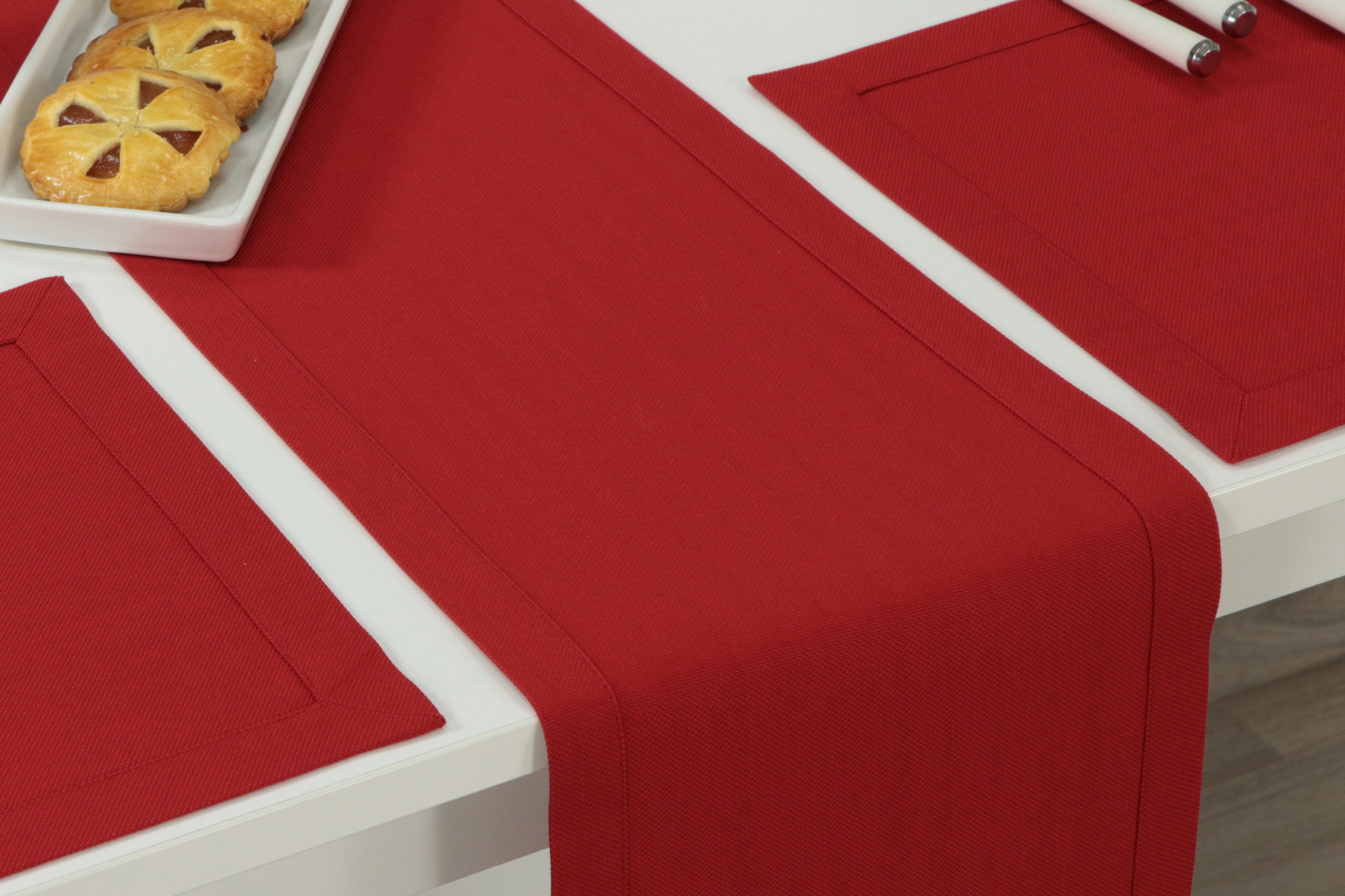 Tischläufer mit Fleckschutz Rot uni Liberas Breite 25 cm