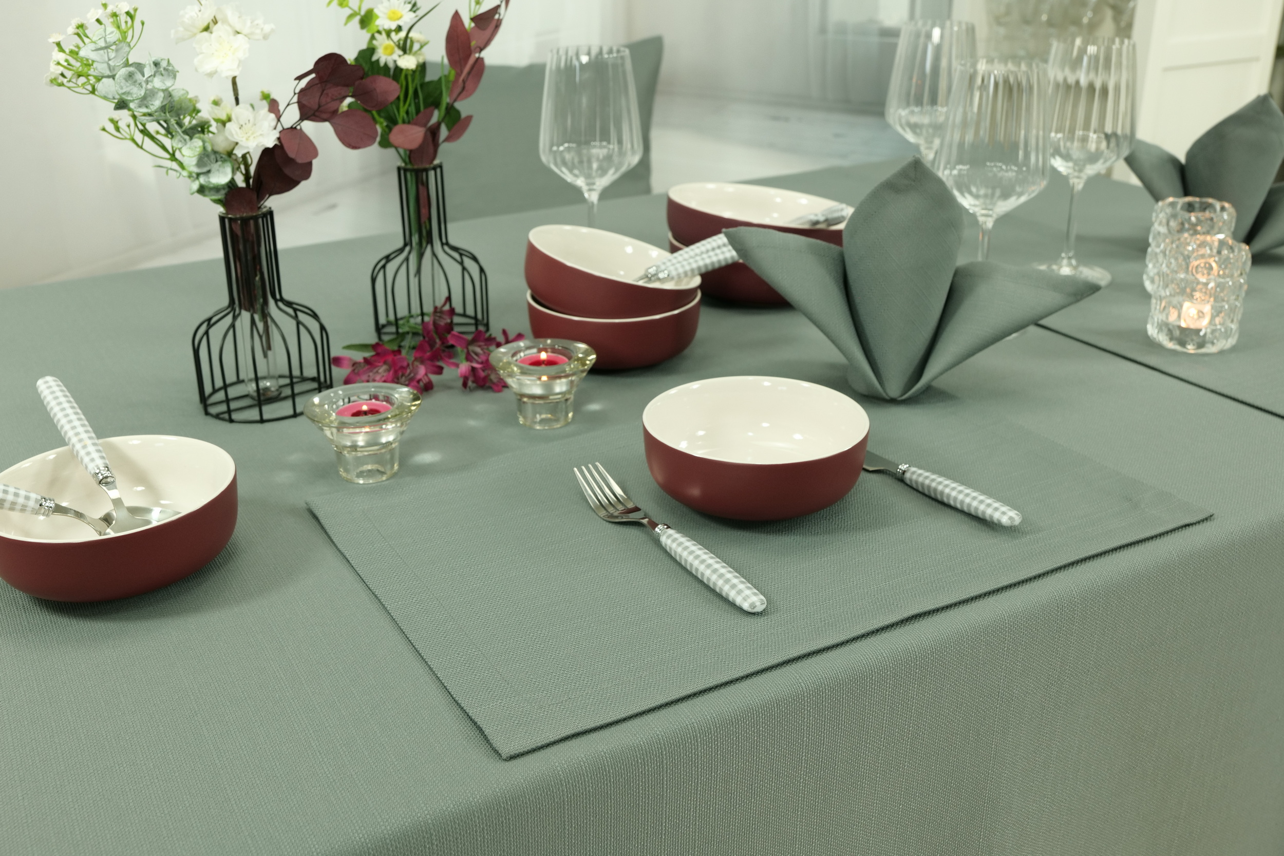 Tischdecke mit Fleckschutz Evita Grüngrau Uni Breite 120 cm