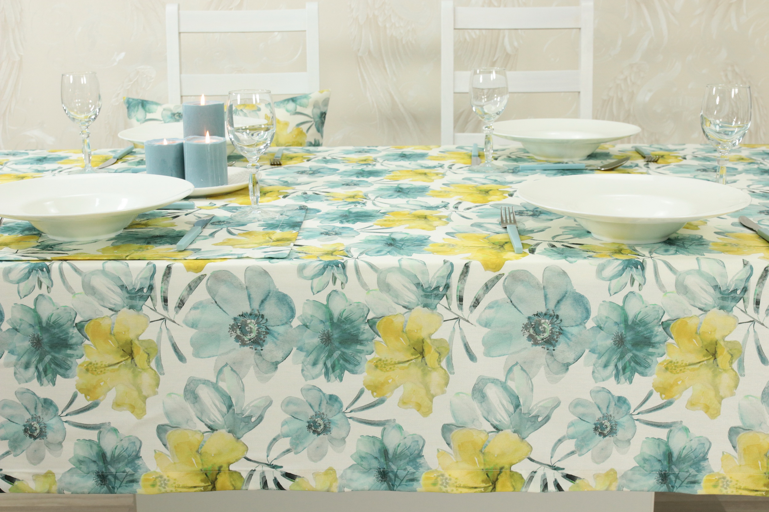 Tischdecke mit Fleckschutz Ozeanblau Flower Muster Breite 150 cm