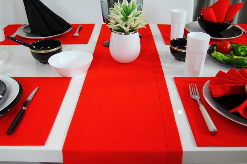 Tischläufer Rot uni  Beite 40 cm