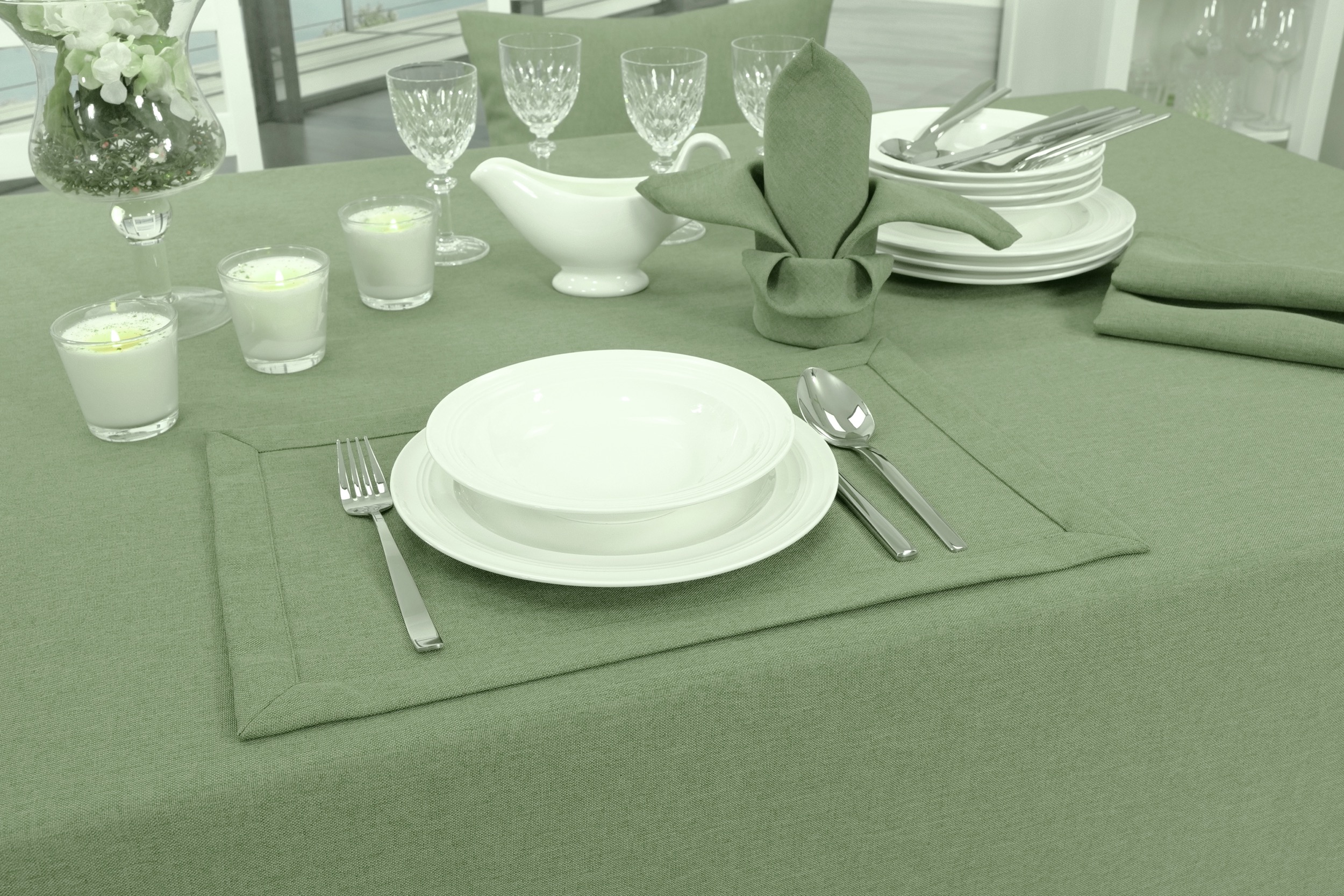 Edle Tischdecke Grün einfarbig Peony Breite 130 cm