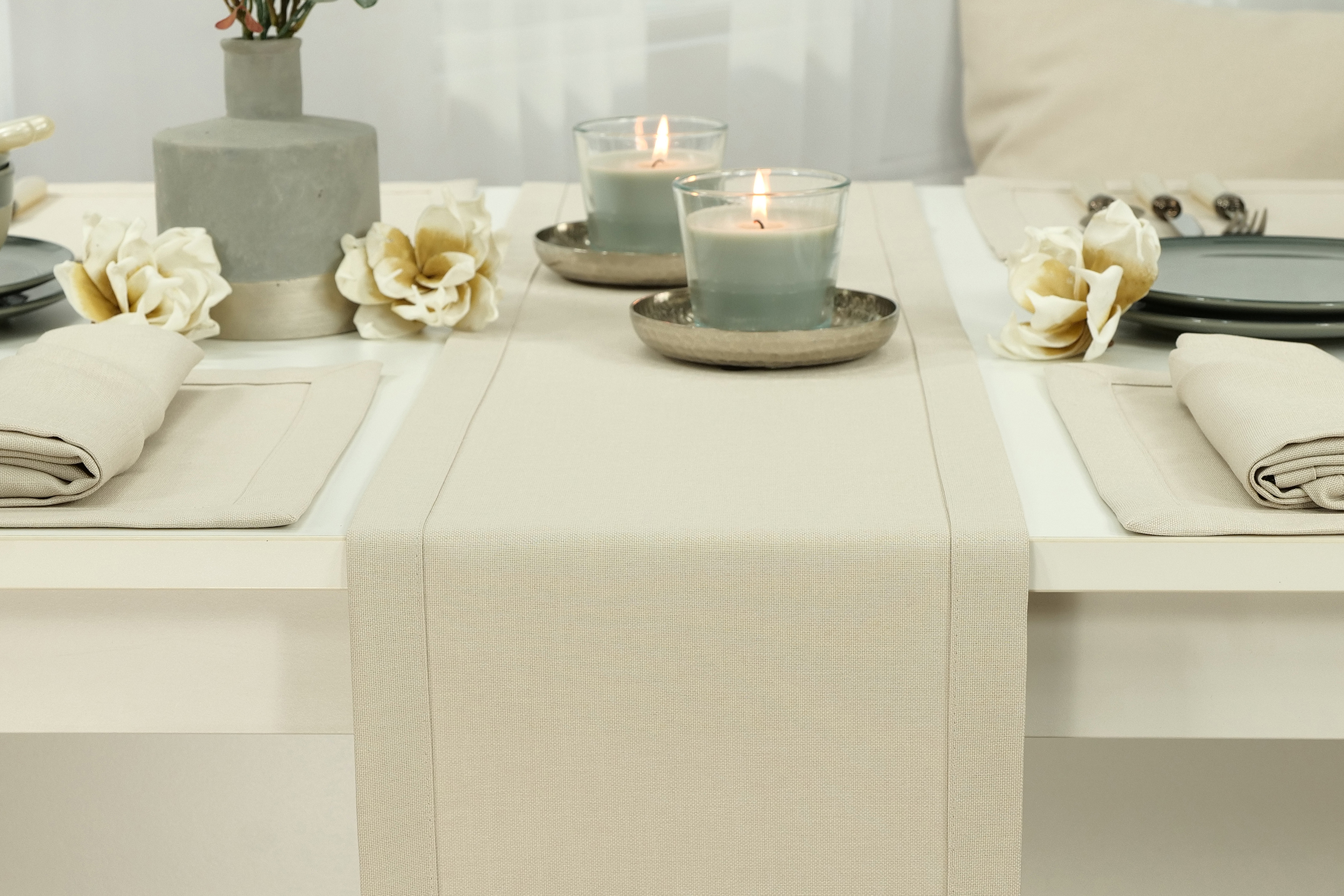 Tischläufer kaufen in | online Tischdecken-Shop.de. Beige Tischdecken TiDeko® Markenqualität
