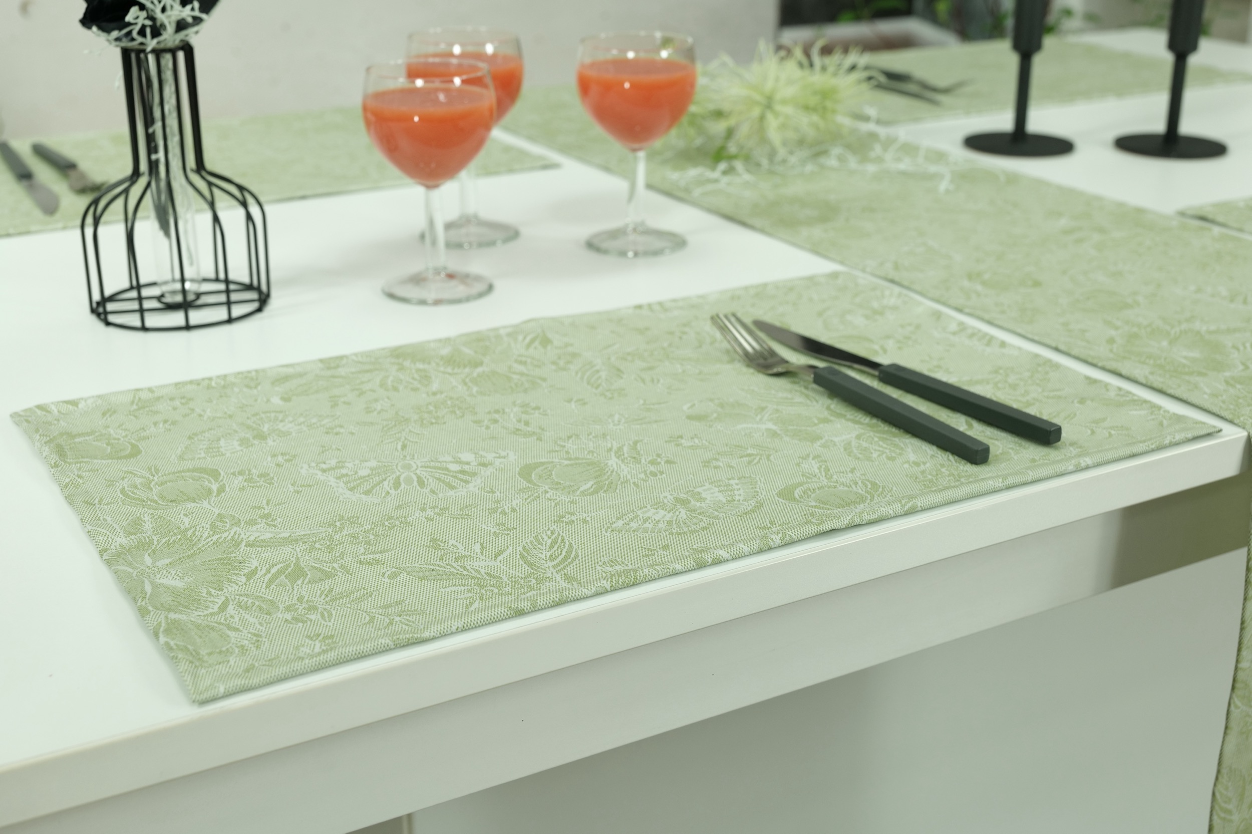 Tischset abwaschbar Pistaziengrün gemustert Helen Größe 32x42 cm Platzset
