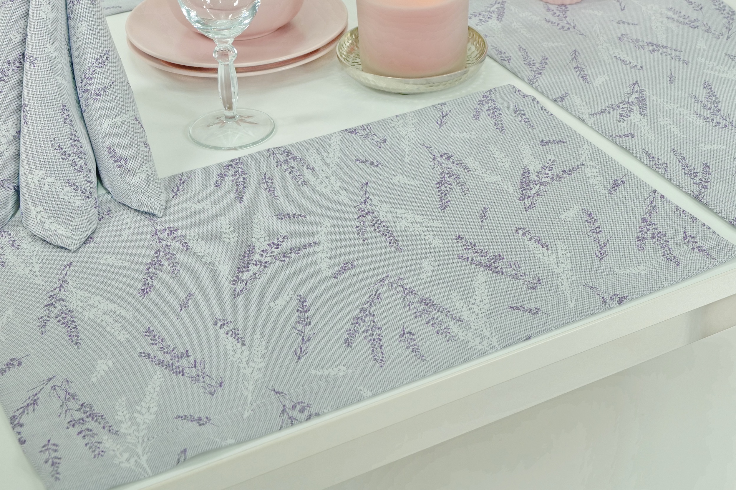 Tischset mit Fleckschutz Hellgrau Violett Lavendel Größe 32x42 cm Platzset