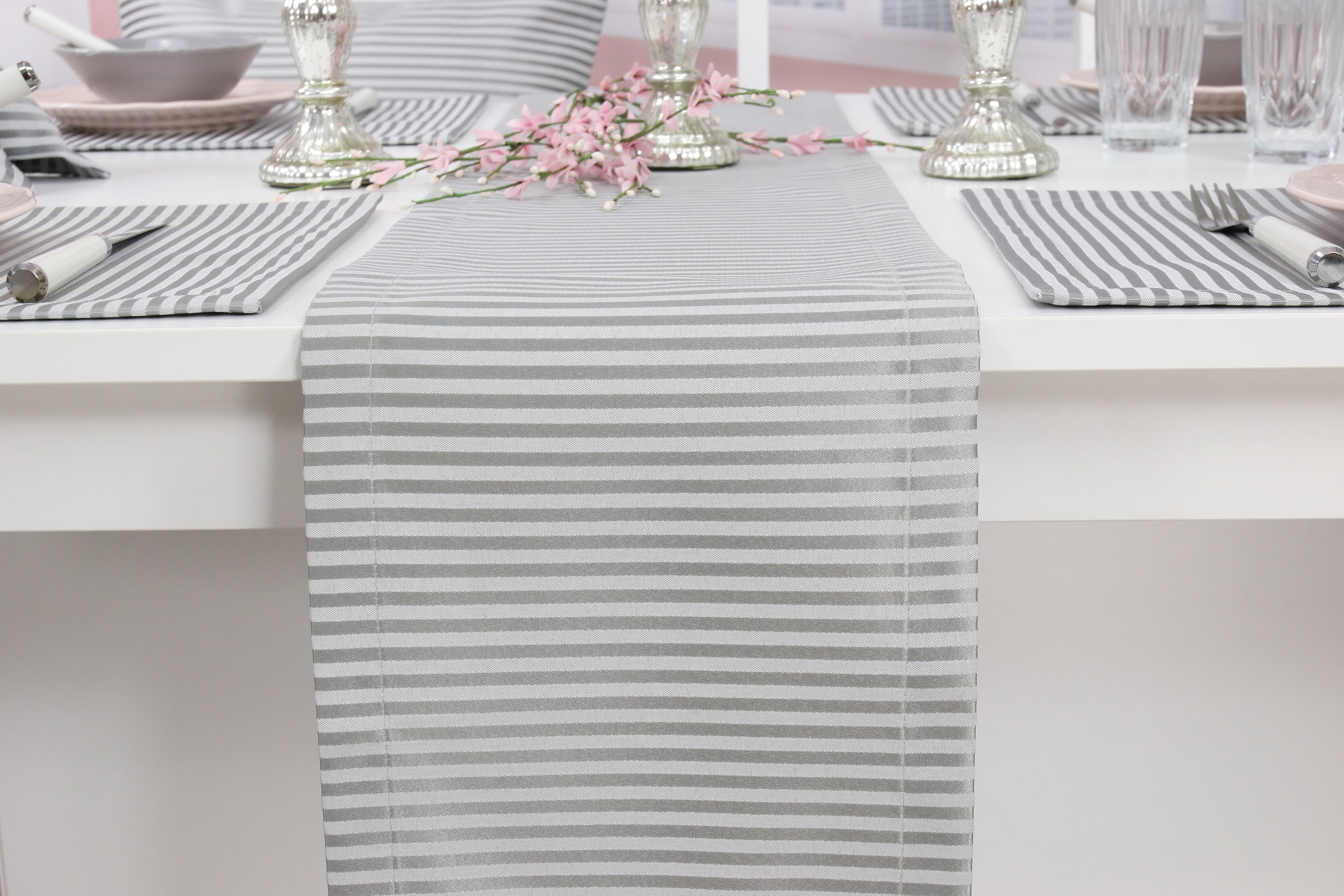 Tischläufer silber grau gestreift mit FLECKSCHUTZ Apart Größe 40x150 cm
