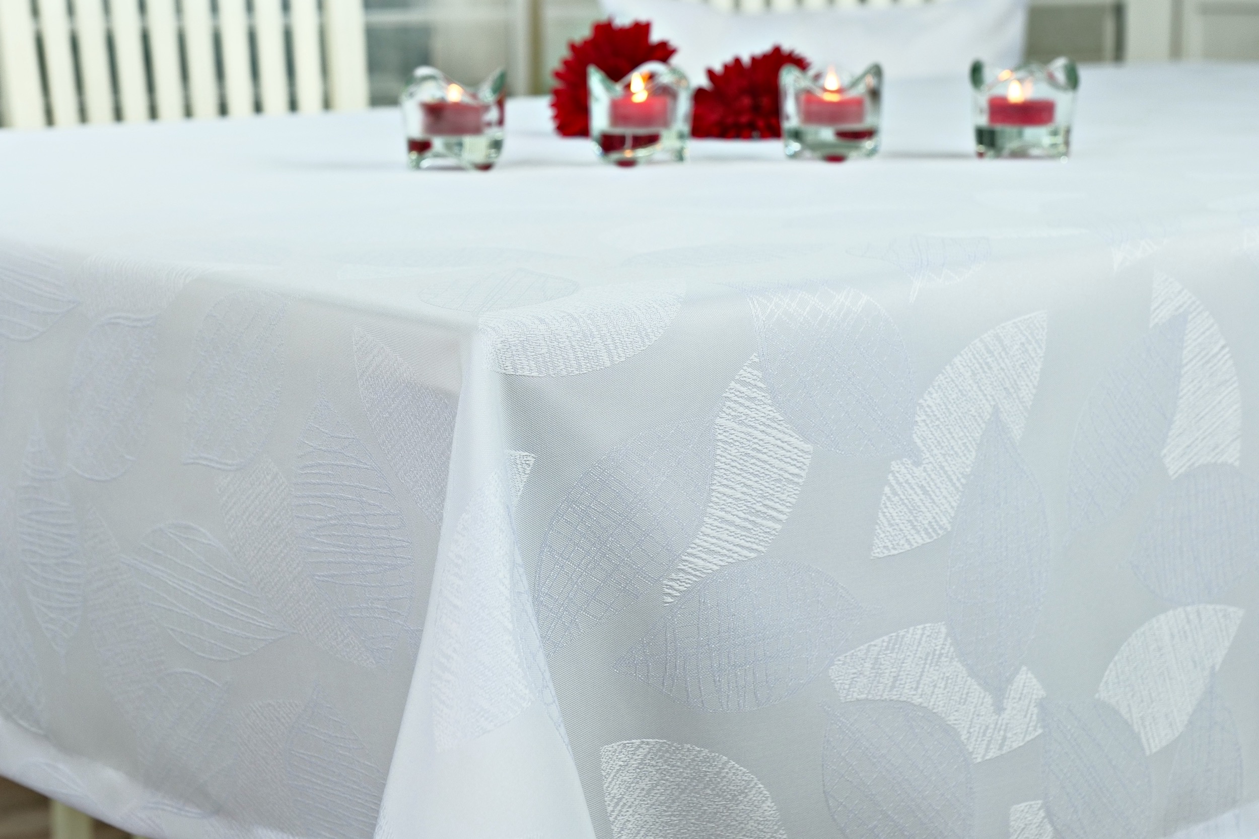 Tischdecke mit Fleckschutz Weiß gemustert Emilia ab 80x80 cm - 160x160 cm QUADRATISCH