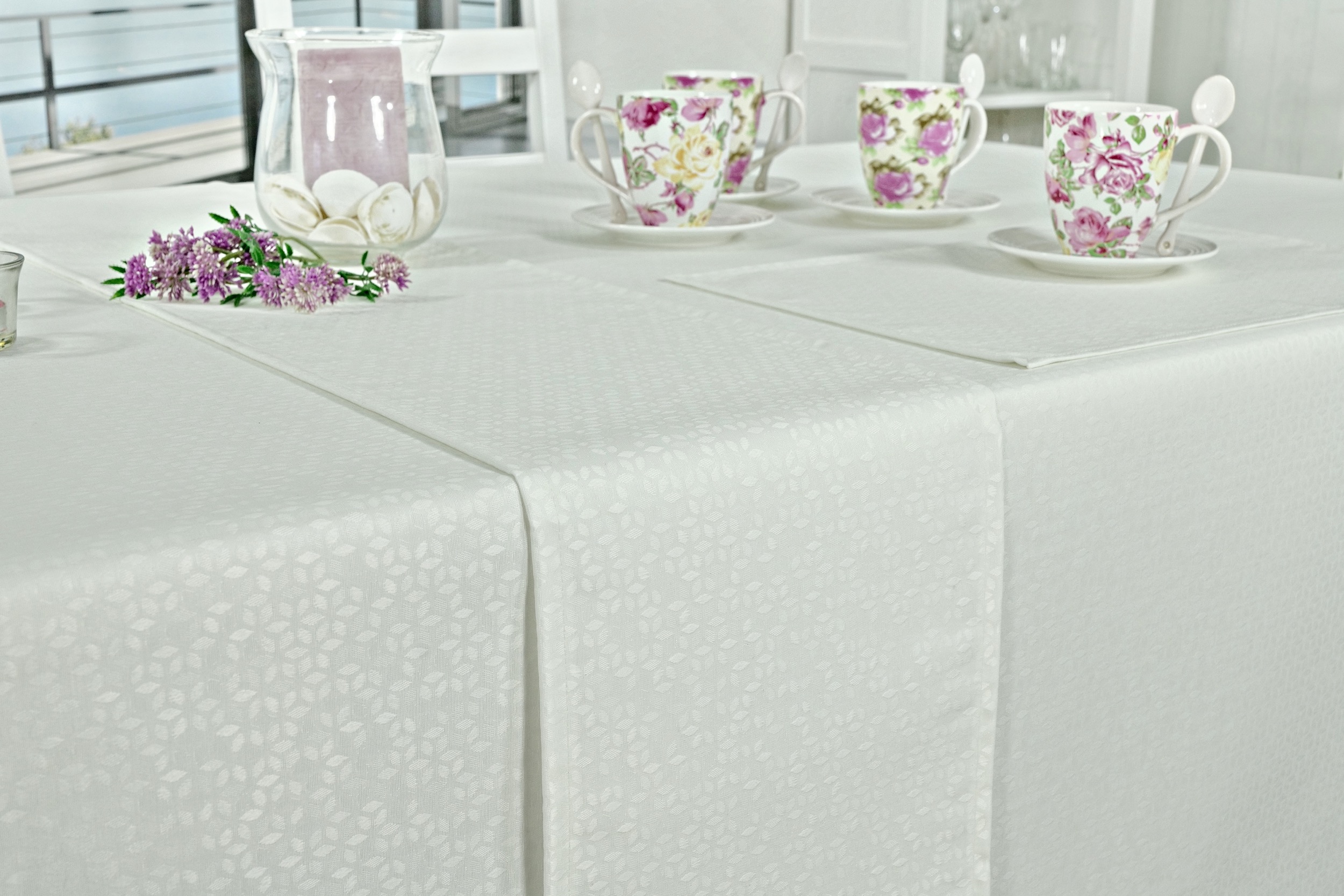 Tischdecke abwaschbar Weiß gemustert Fleuret Breite 120 cm