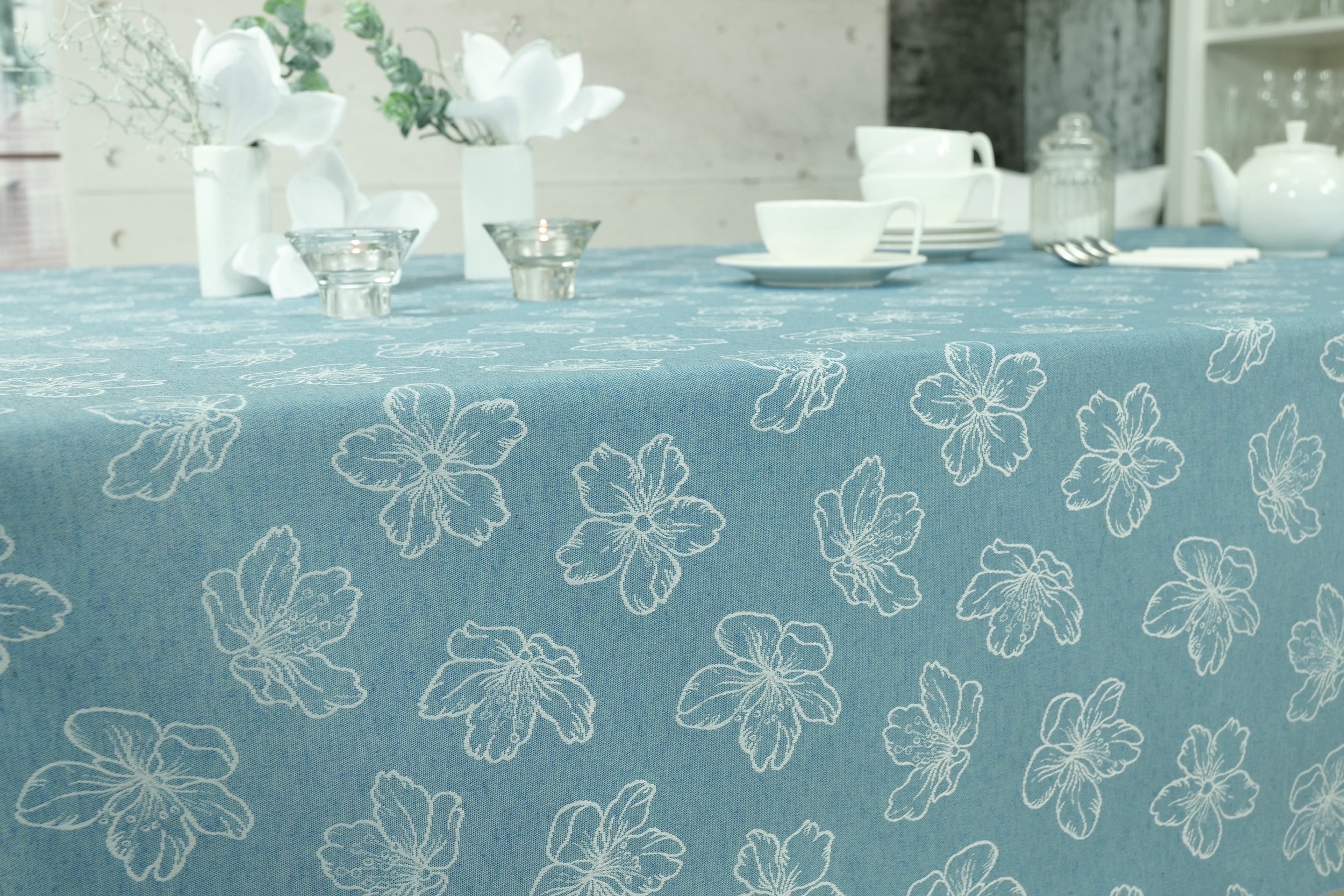 Tischdecke abwaschbar Blau Muster Blumen Adele Breite 130 cm