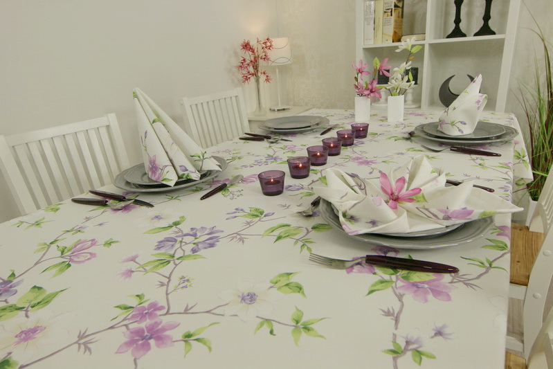 Tischdecke Floral mit Lavendel Blumen Breite 130 cm