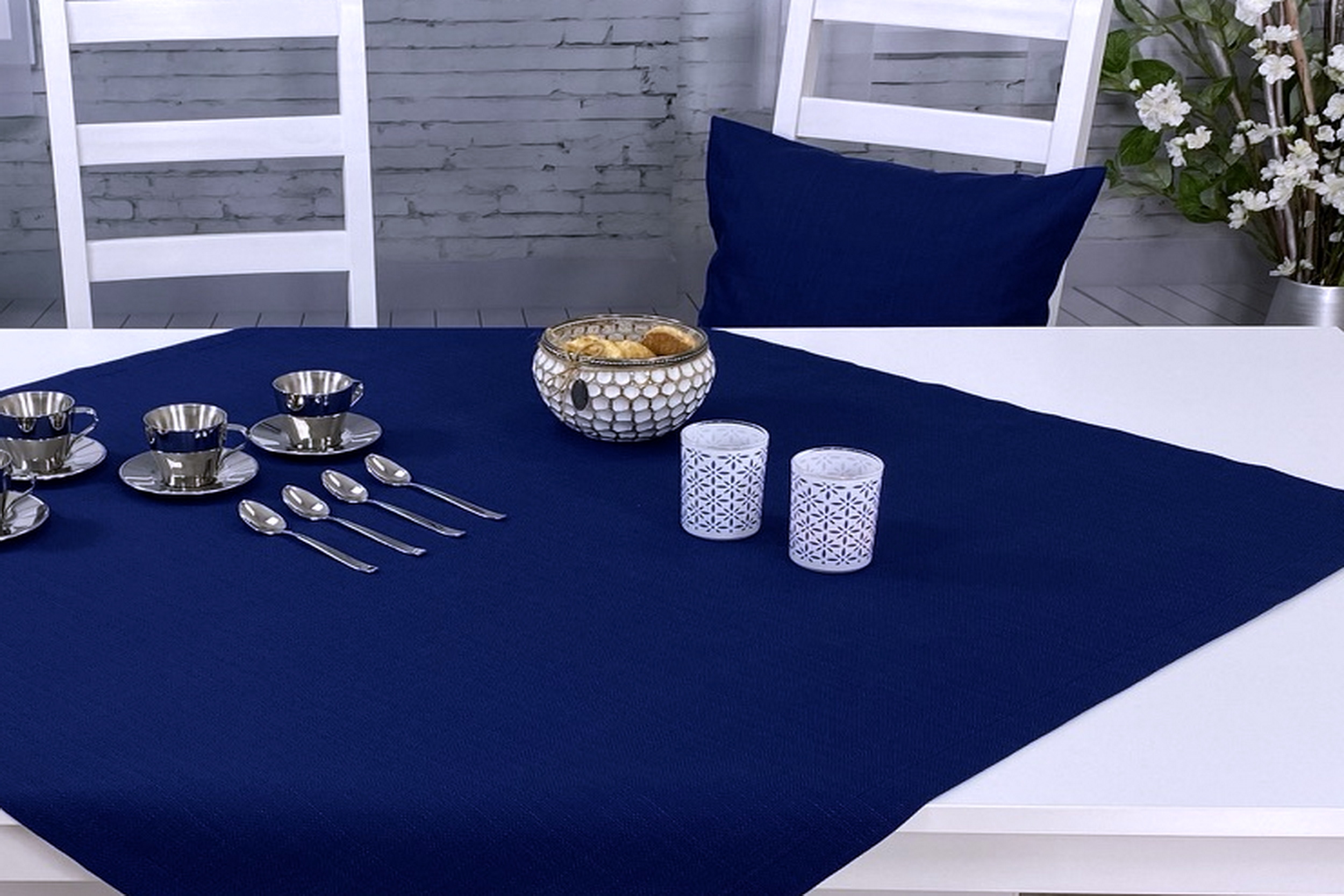 Tischdecke mit Fleckschutz  Evita Blau Uni ab 80x80 cm - 200x200 cm QUADRATISCH