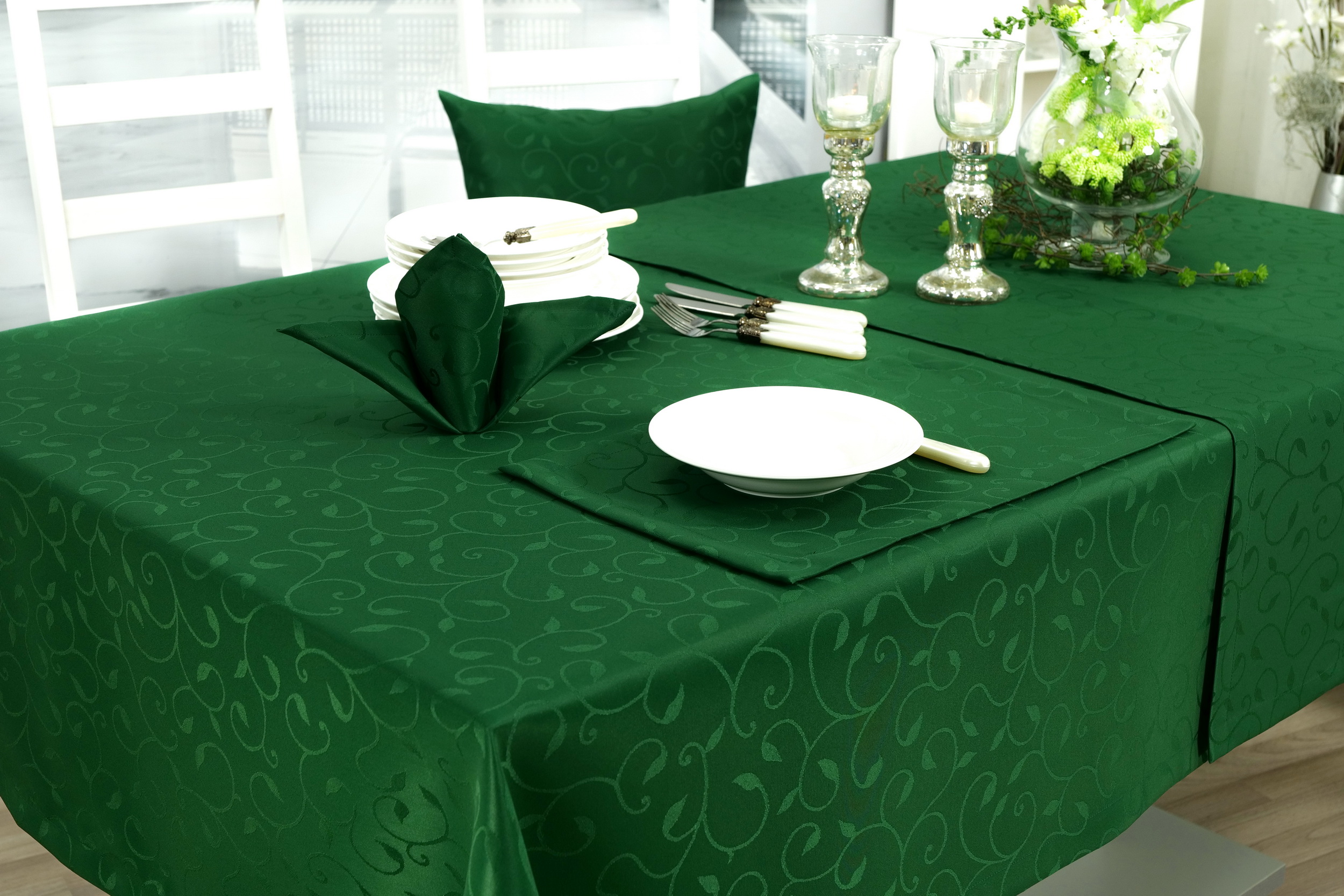Damast Tischdecke Fleckschutz Grün mit Muster Breite 110 cm