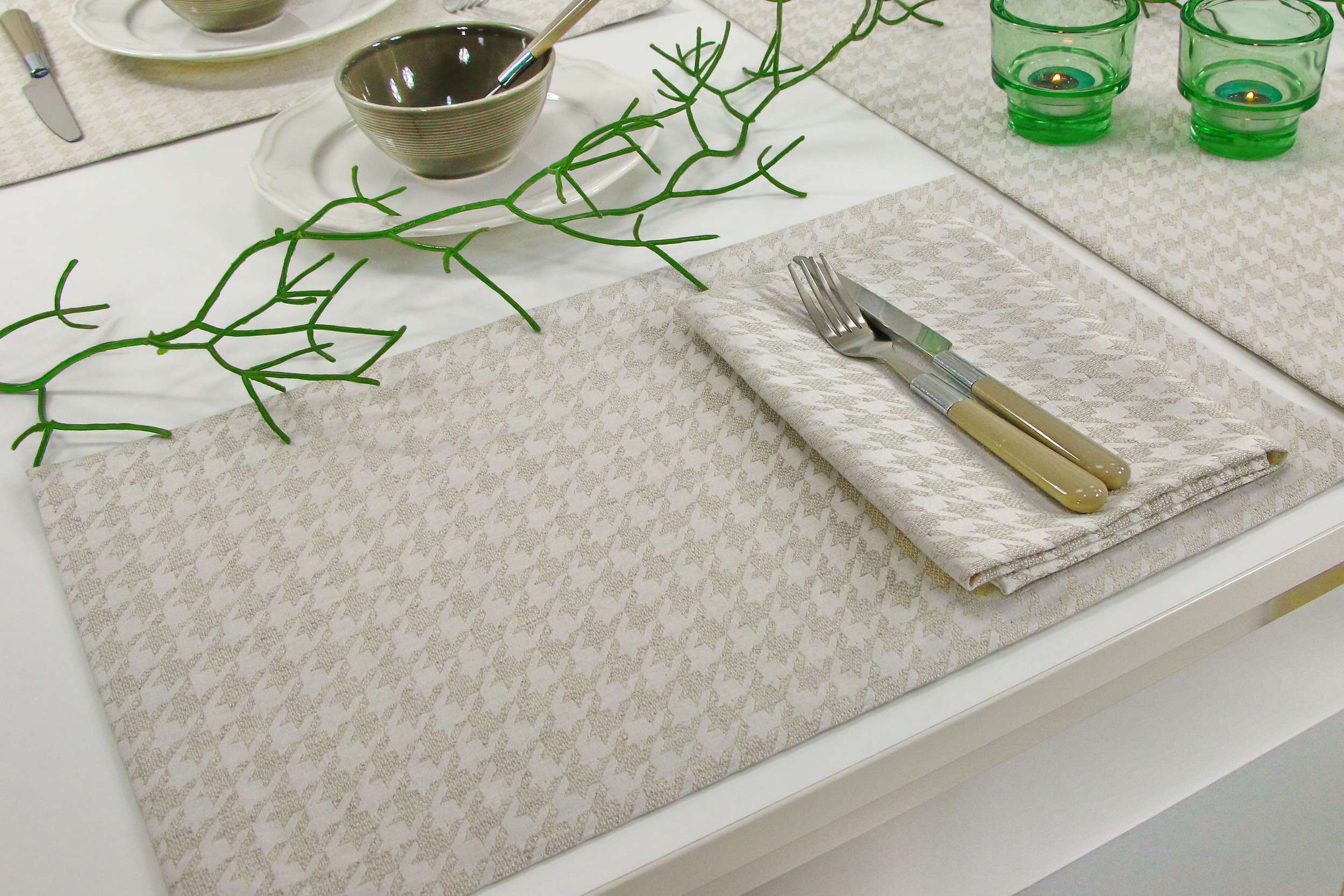 Tischset mit Fleckschutz Evita Perlbeige Muster Größe 32x42 cm Platzset