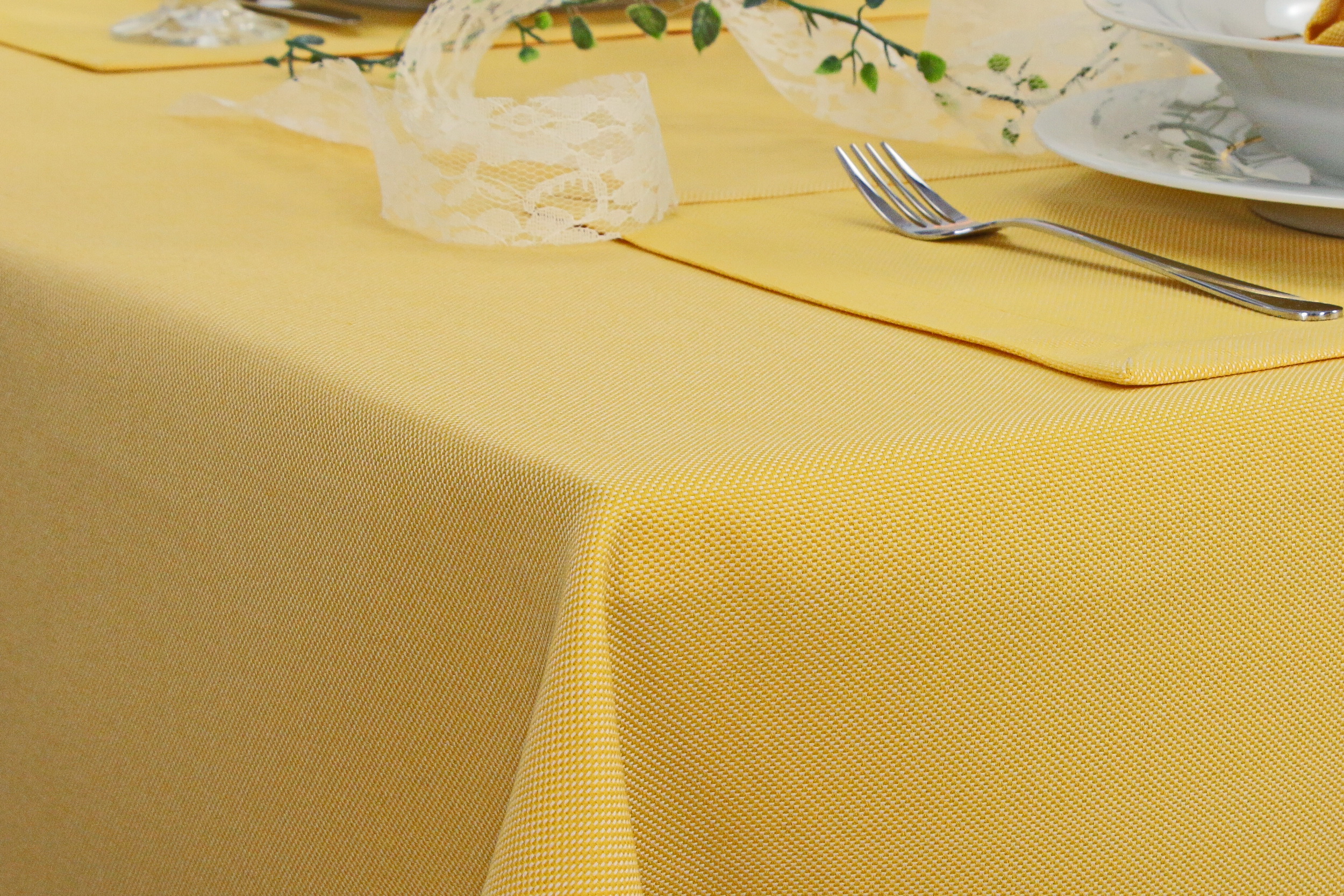 Tischdecke mit Fleckschutz Gelb uni Liberas ab 80x80 cm - 200x200 cm QUADRATISCH