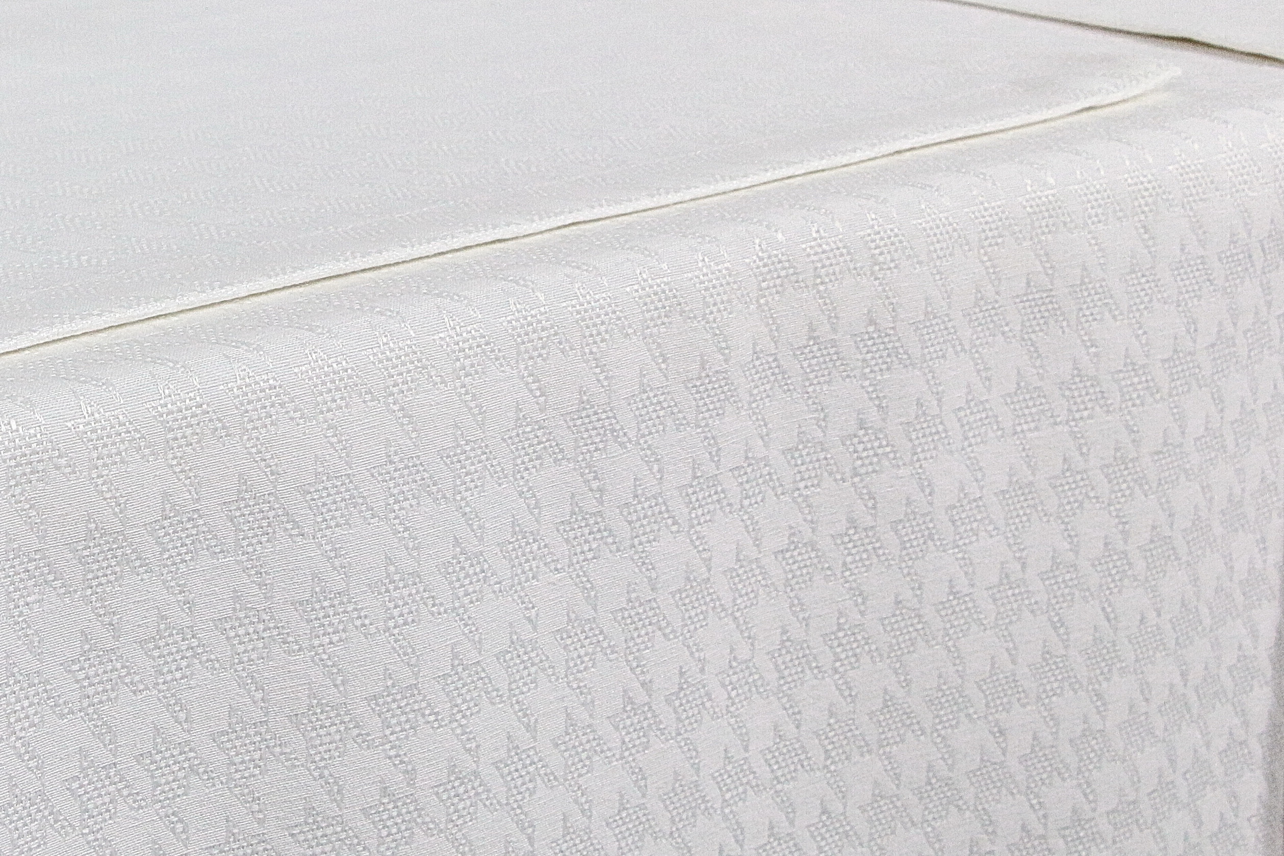 Tischdecke mit Fleckschutz Evita Perlweiß Muster Breite 100 cm