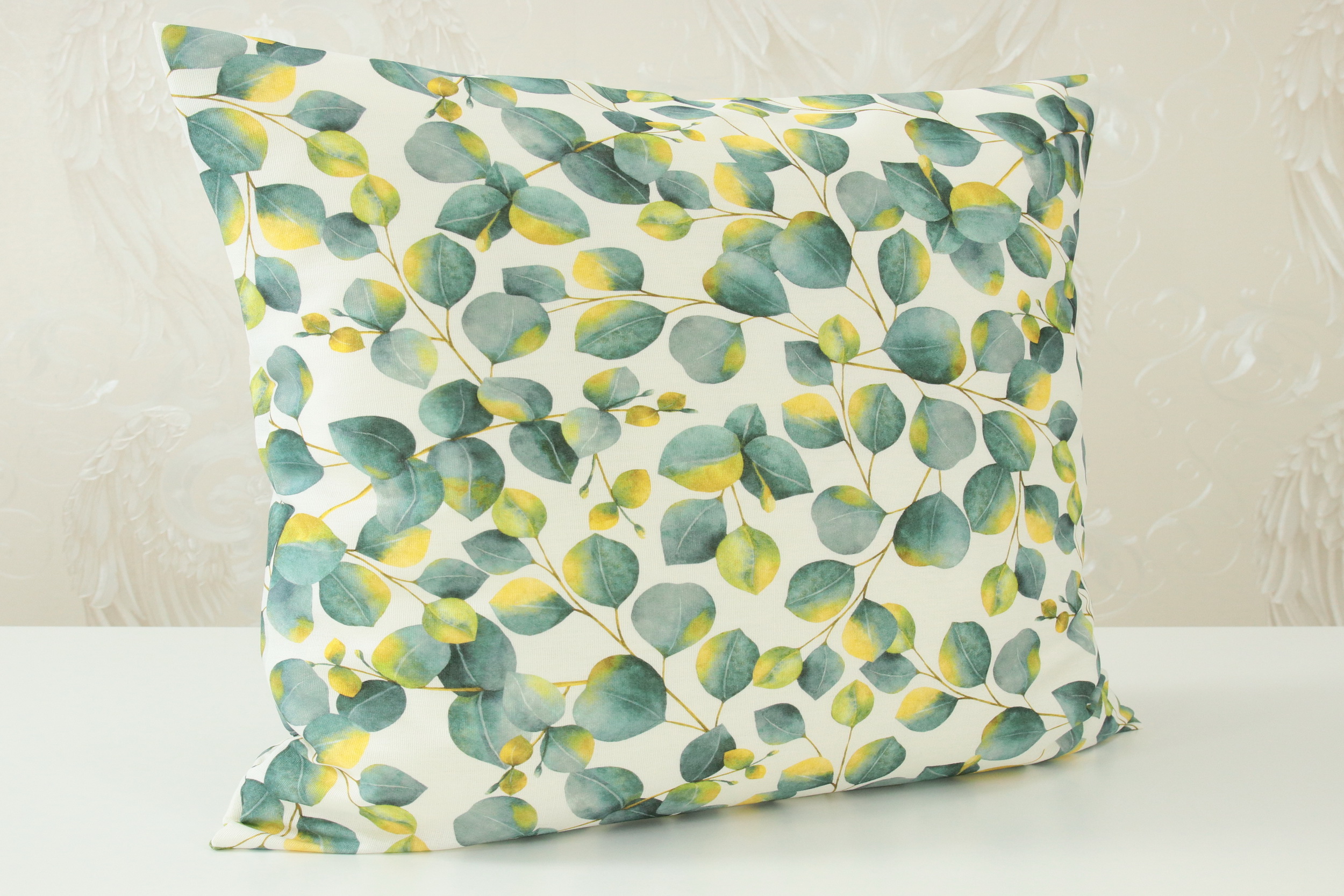 Kissenbezüge + Hüllen mit Fleckschutz Ozeanblau Gelb Blätter Muster. Perfekt in Größe 50x50 cm.