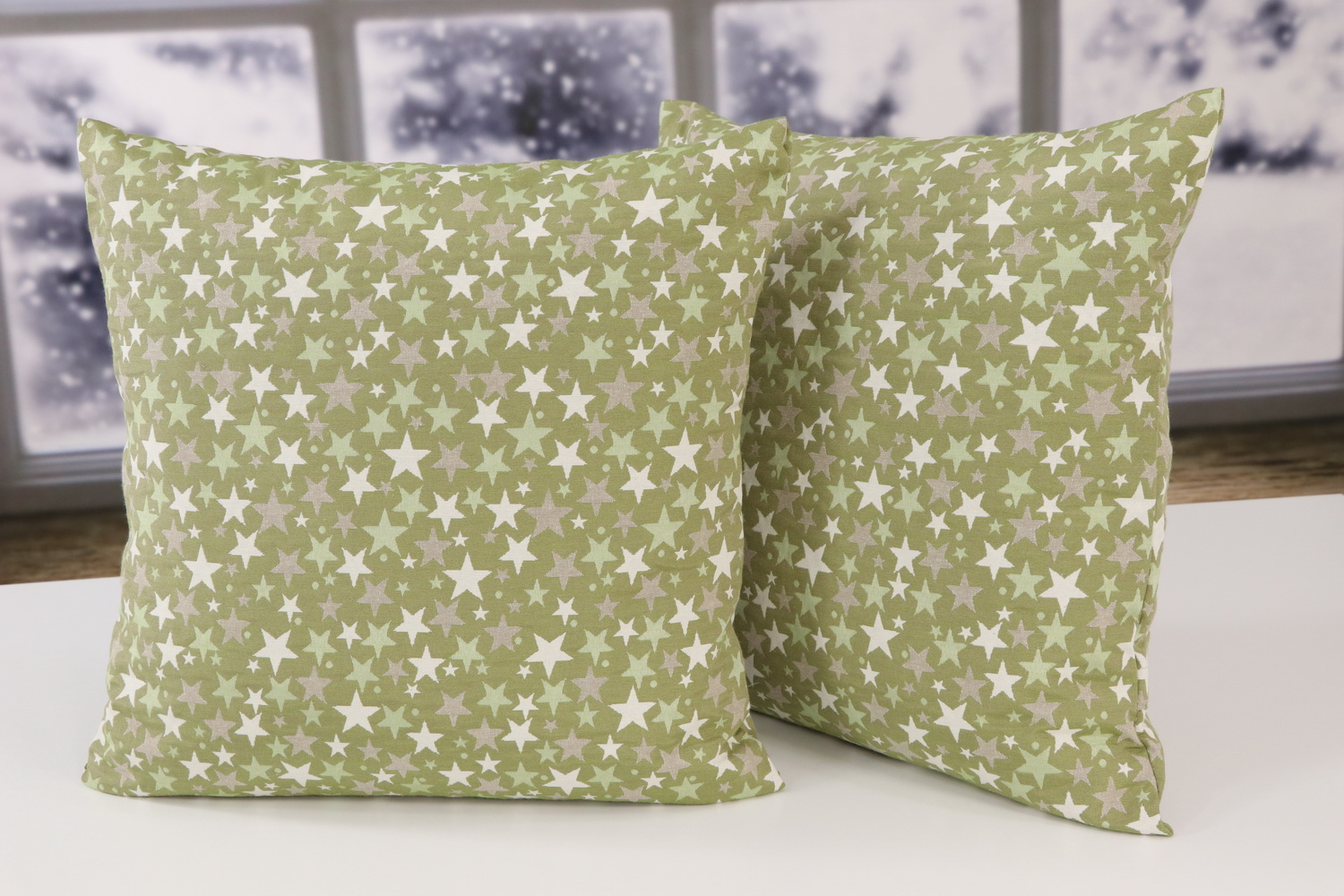 Weihnachtsmotiv Kissenbezüge + Hüllen Grün Stern Beige. Perfekt in jeder Größe.