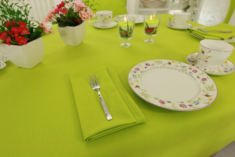 Tischdecke Frühlingsgrün uni Breite 120 cm