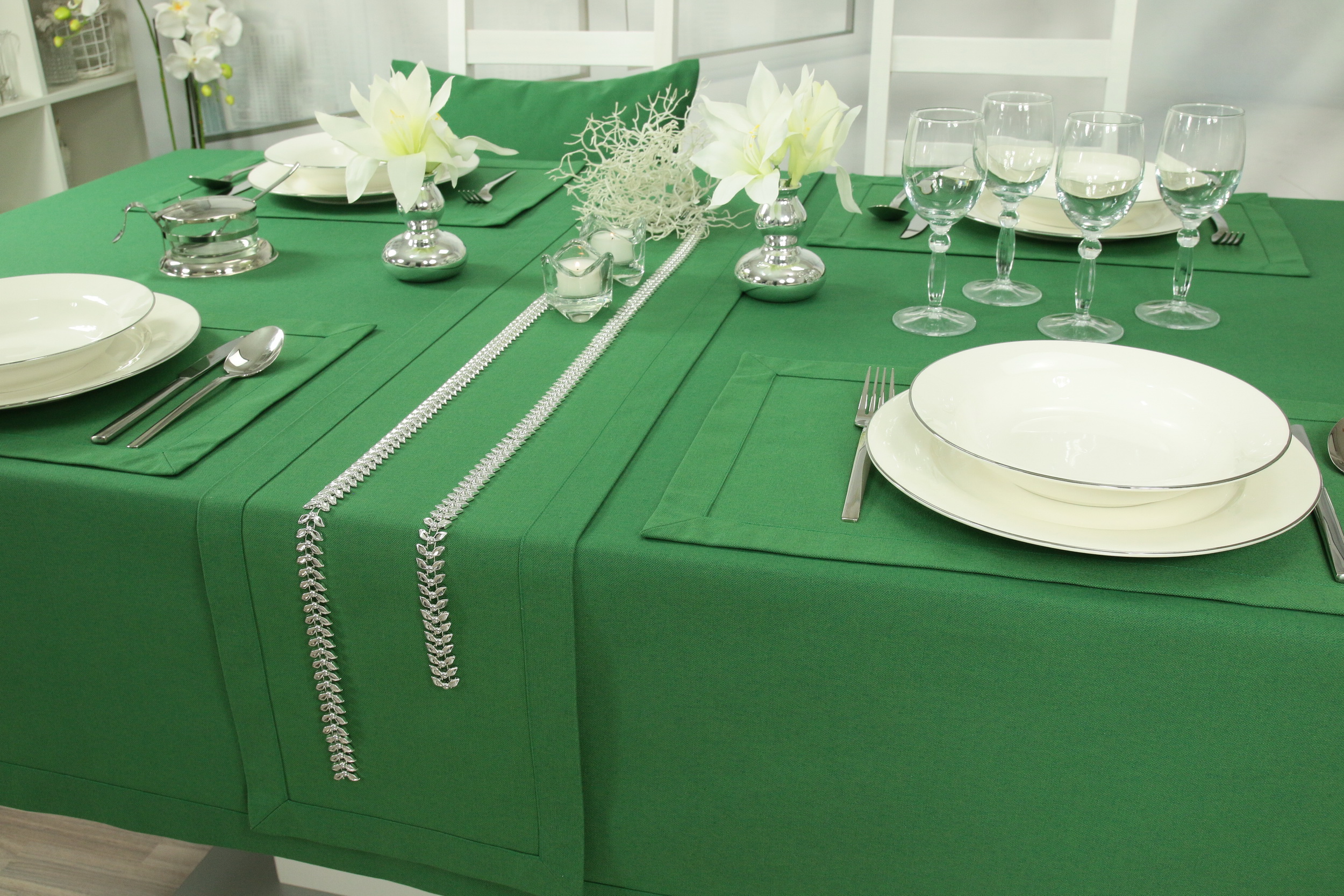 Weihnachtliche Tischdecke grün Breite 100 cm
