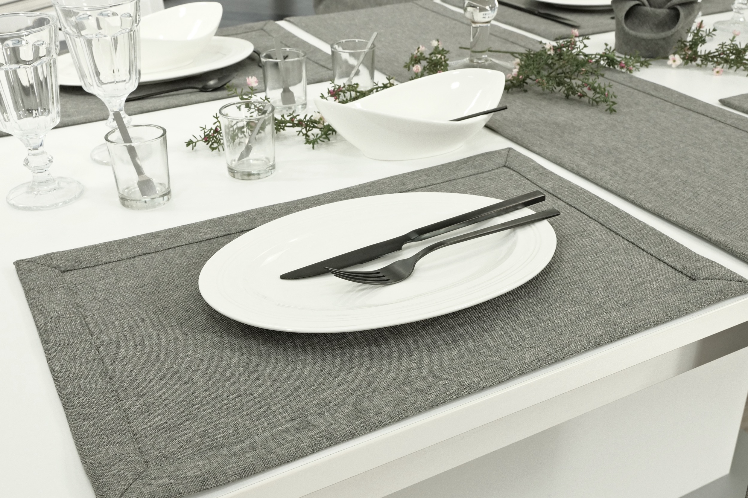 Edle Tischset Grau einfarbig Peony Größe 32x42 cm Platzset