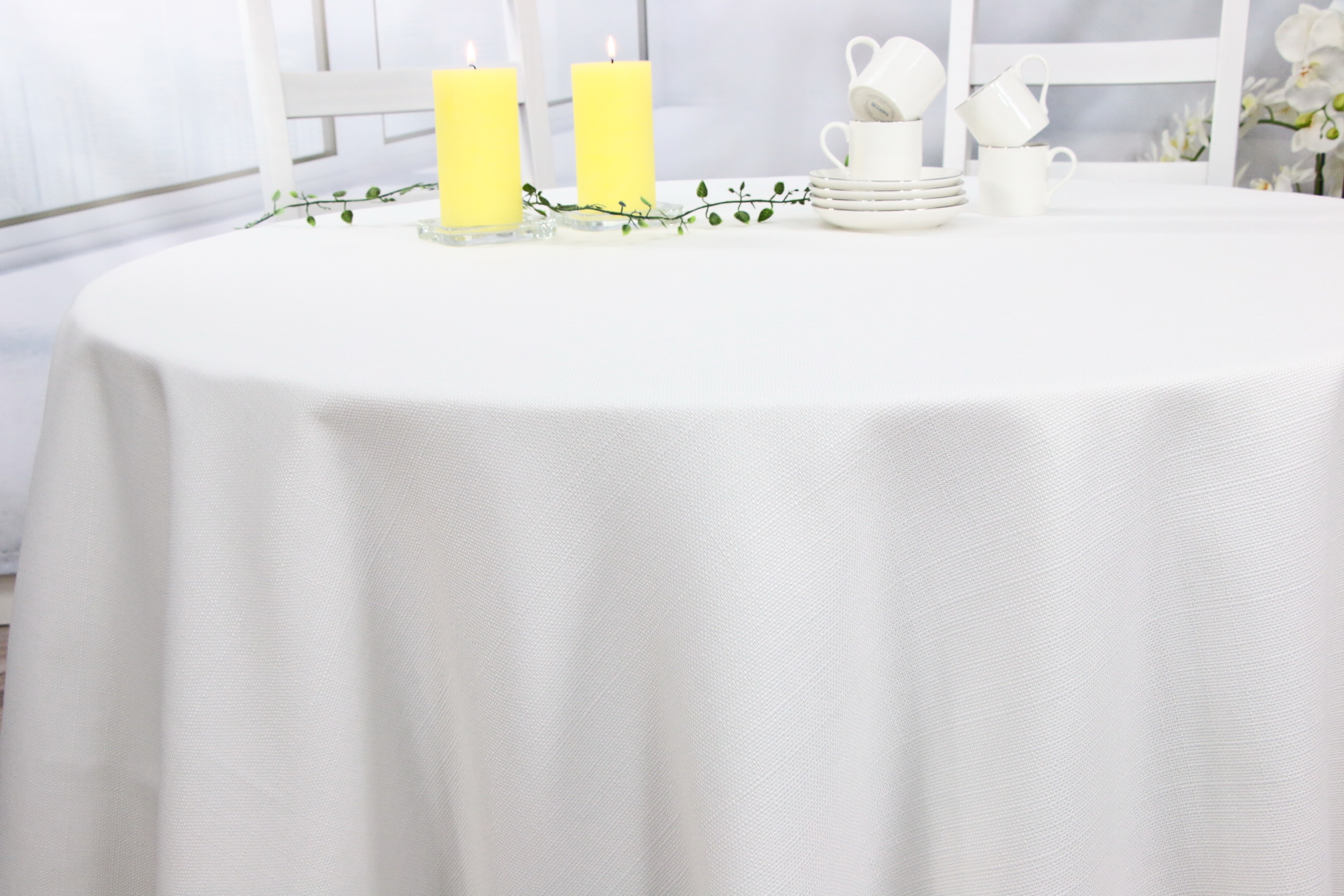 Tischdecke mit Fleckschutz Evita Perlweiß uni ab 80 cm bis 200 cm RUND