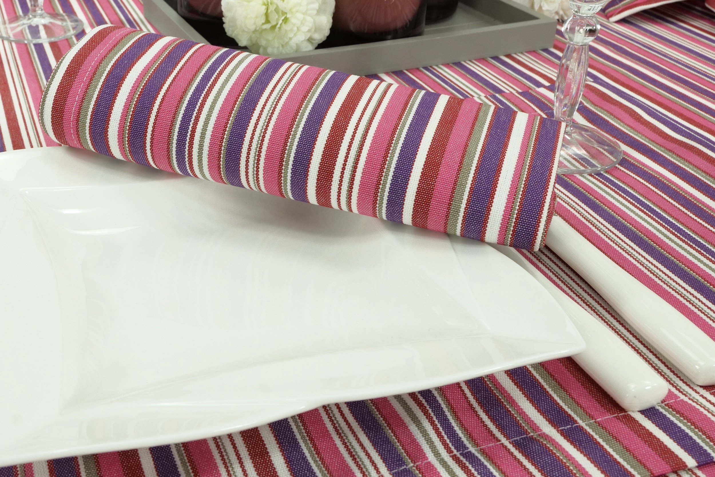 Stoffserviette mit Fleckschutz Pink striped Outside Größe 45x45 cm