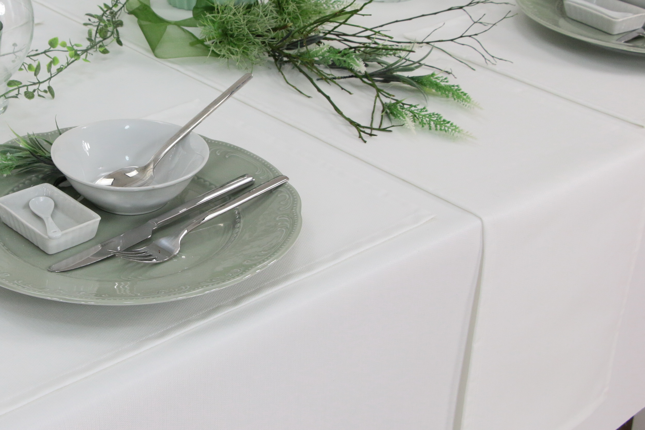 Tischläufer abwaschbar Weiß einfarbig Sina Breite 25 cm