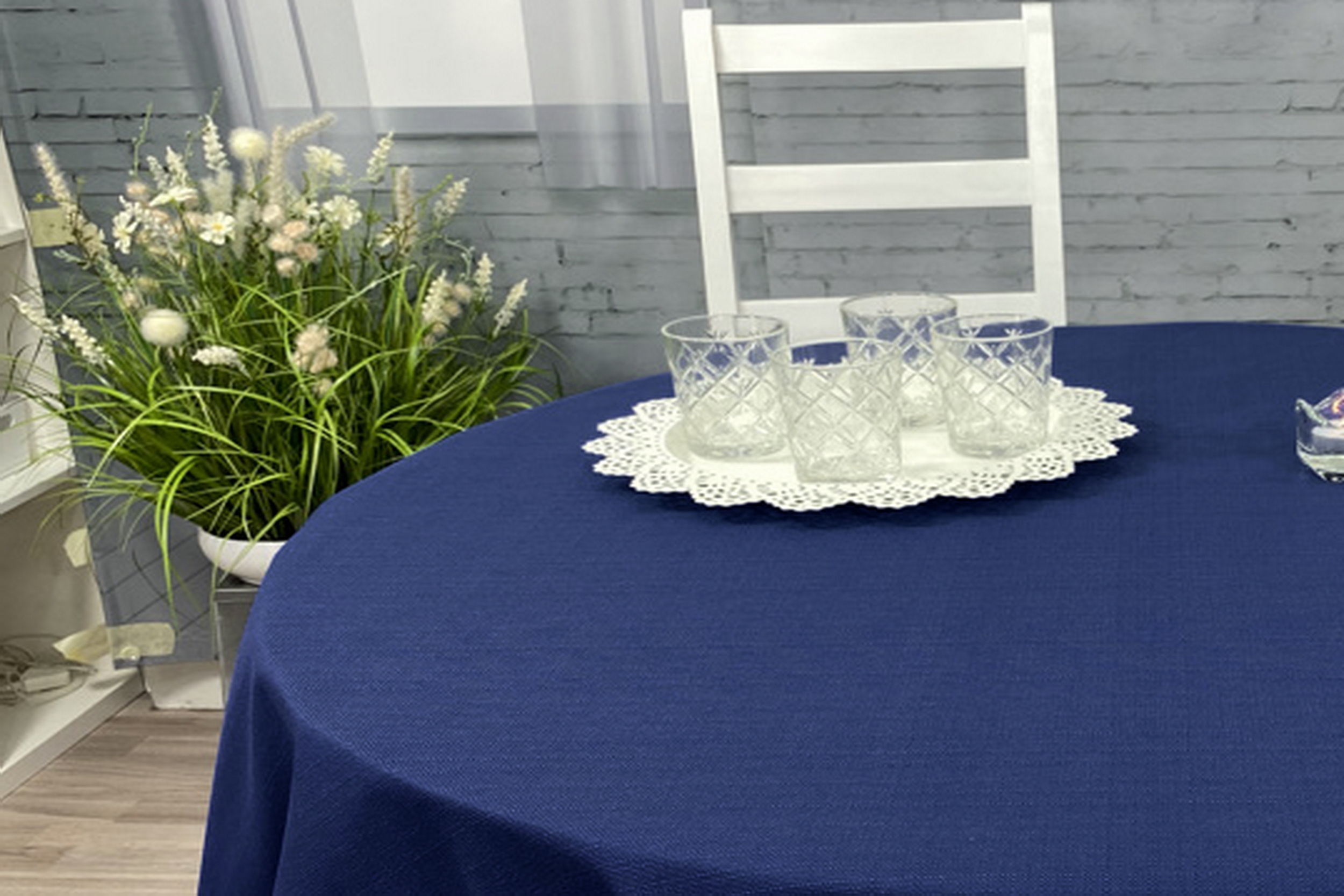 Tischdecke mit Fleckschutz  Evita Blau Uni Breite 140 cm OVAL