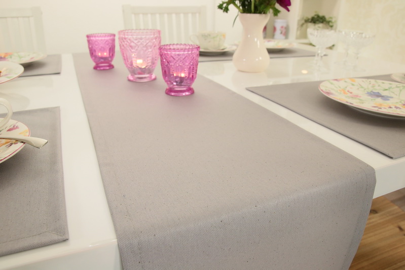 Tischläufer abwaschbar Grau einfarbig Breite 30 cm