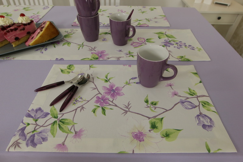 Tischset Floral mit Lavendel Blumen Größe 32x42 cm