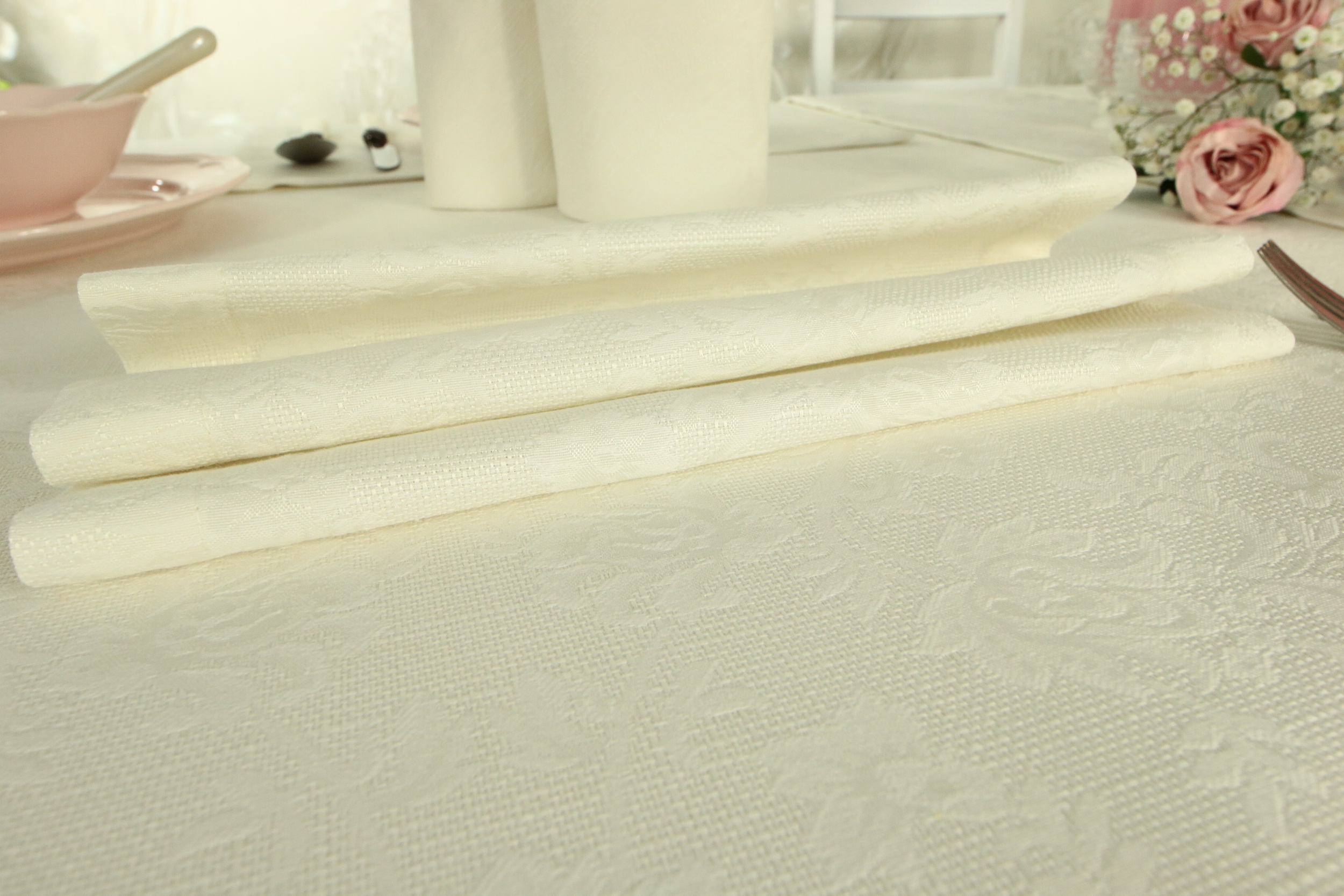 Tischdecke mit Fleckschutz Evita Perlcreme Ranke Breite 110 cm