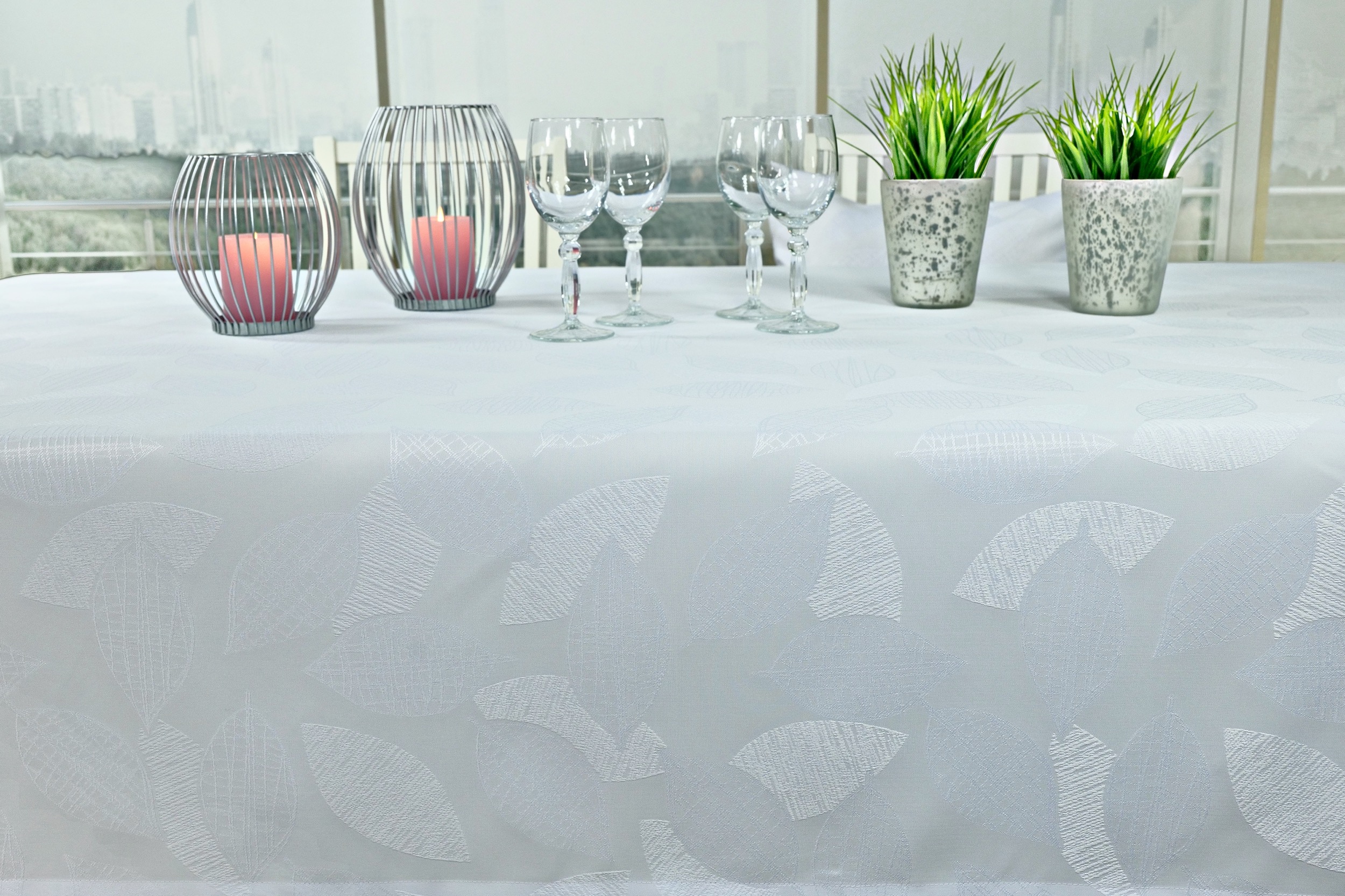 Tischdecke mit Fleckschutz Weiß gemustert Emilia Breite 90 cm