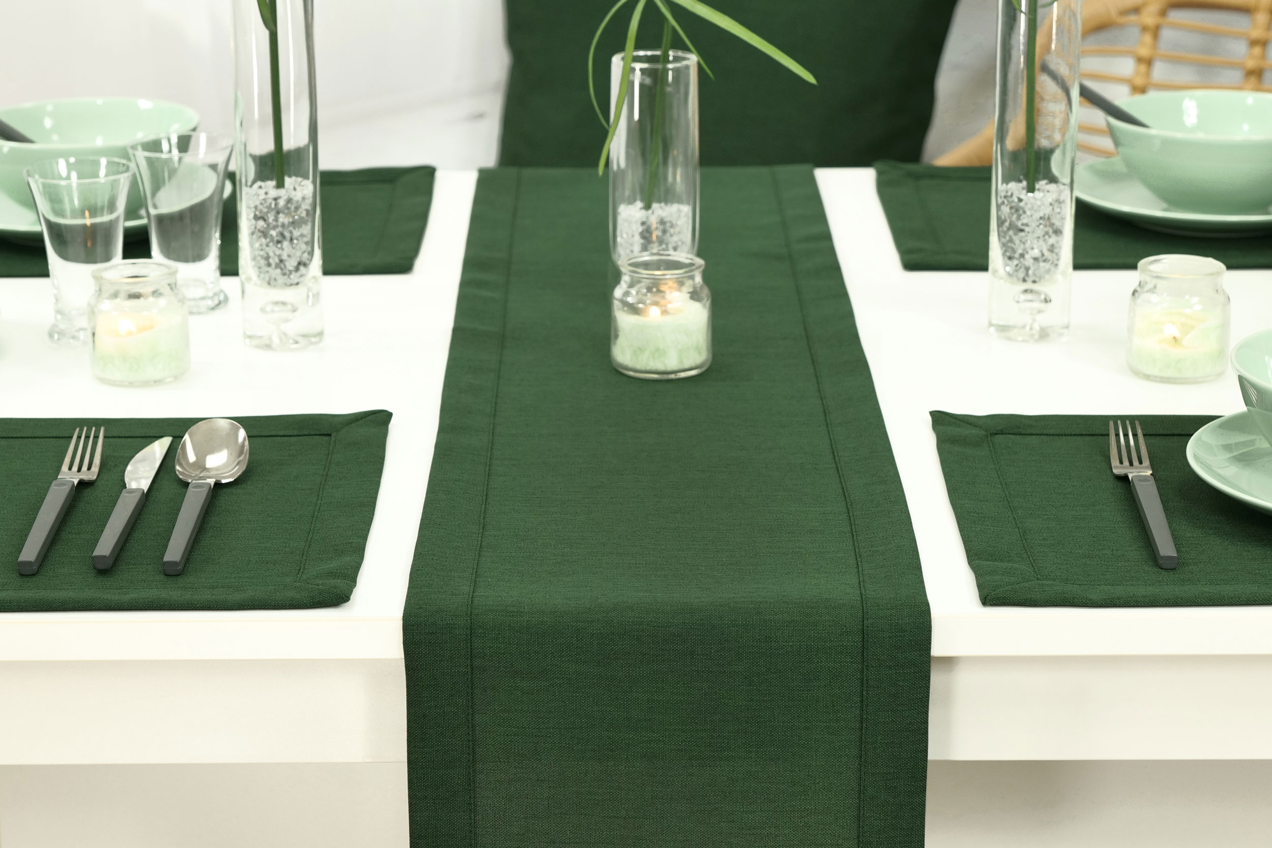 Tischläufer mit Fleckschutz Tannengrün Uni Leinenoptik Valerie Breite 30 cm