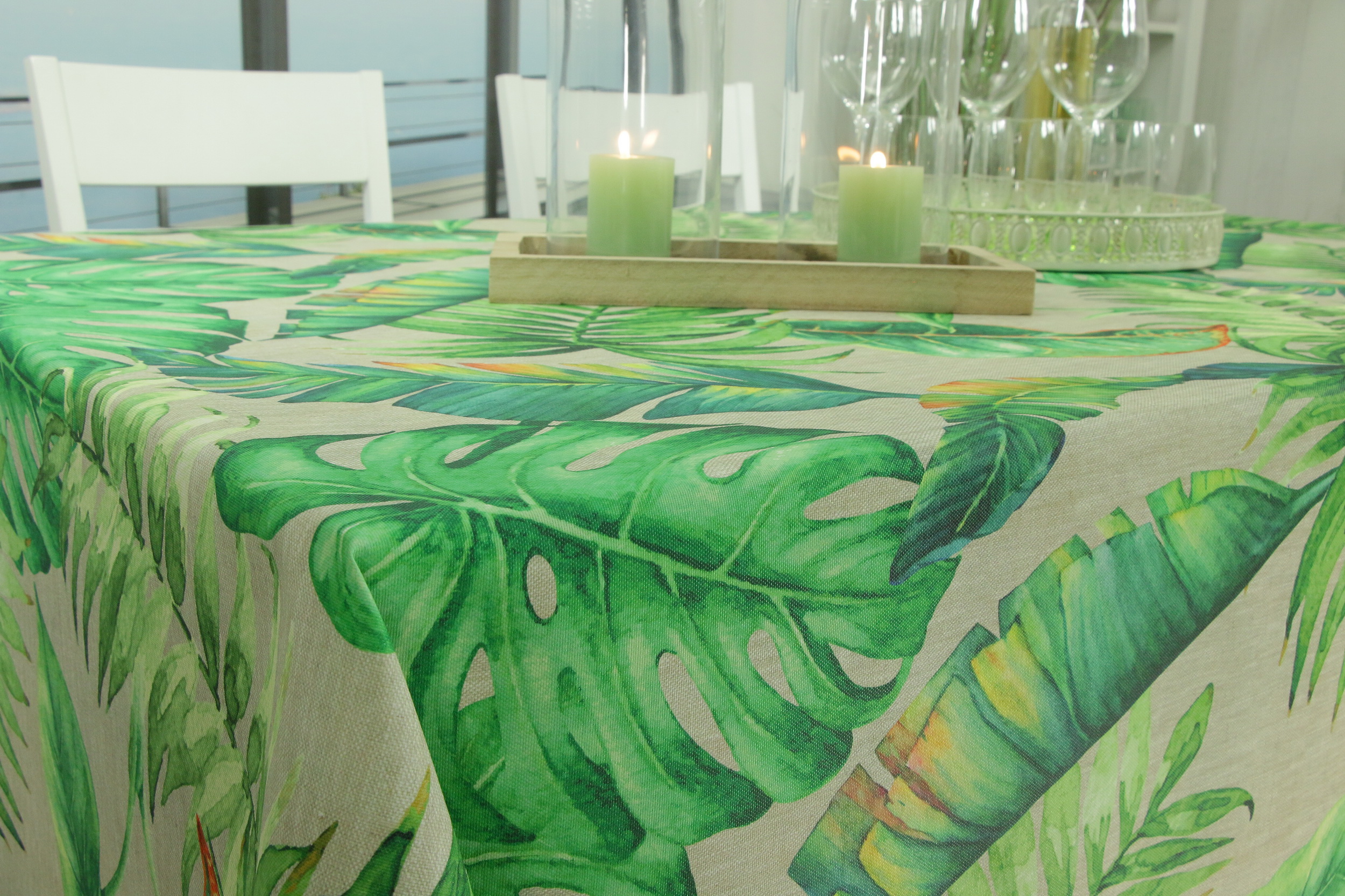 Tischdecke abwaschbar Natur Grün Muster Palmblätter Breite 130 cm