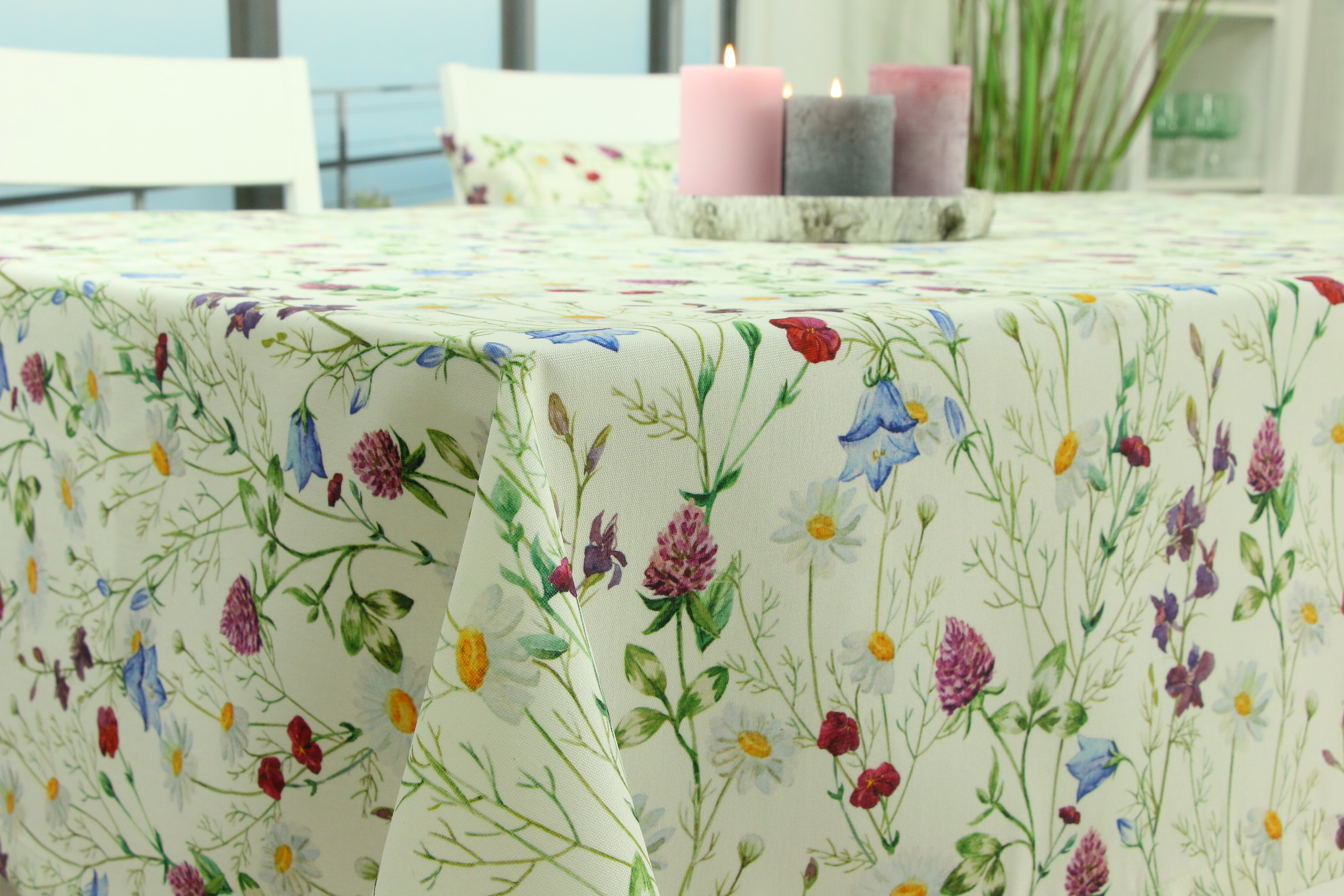 Tischdecke mit Fleckschutz Blumenwiese Fiorito Breite 110 cm