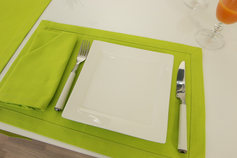 Tischset Frühlingsgrün uni Größe 30x48 cm Platzset