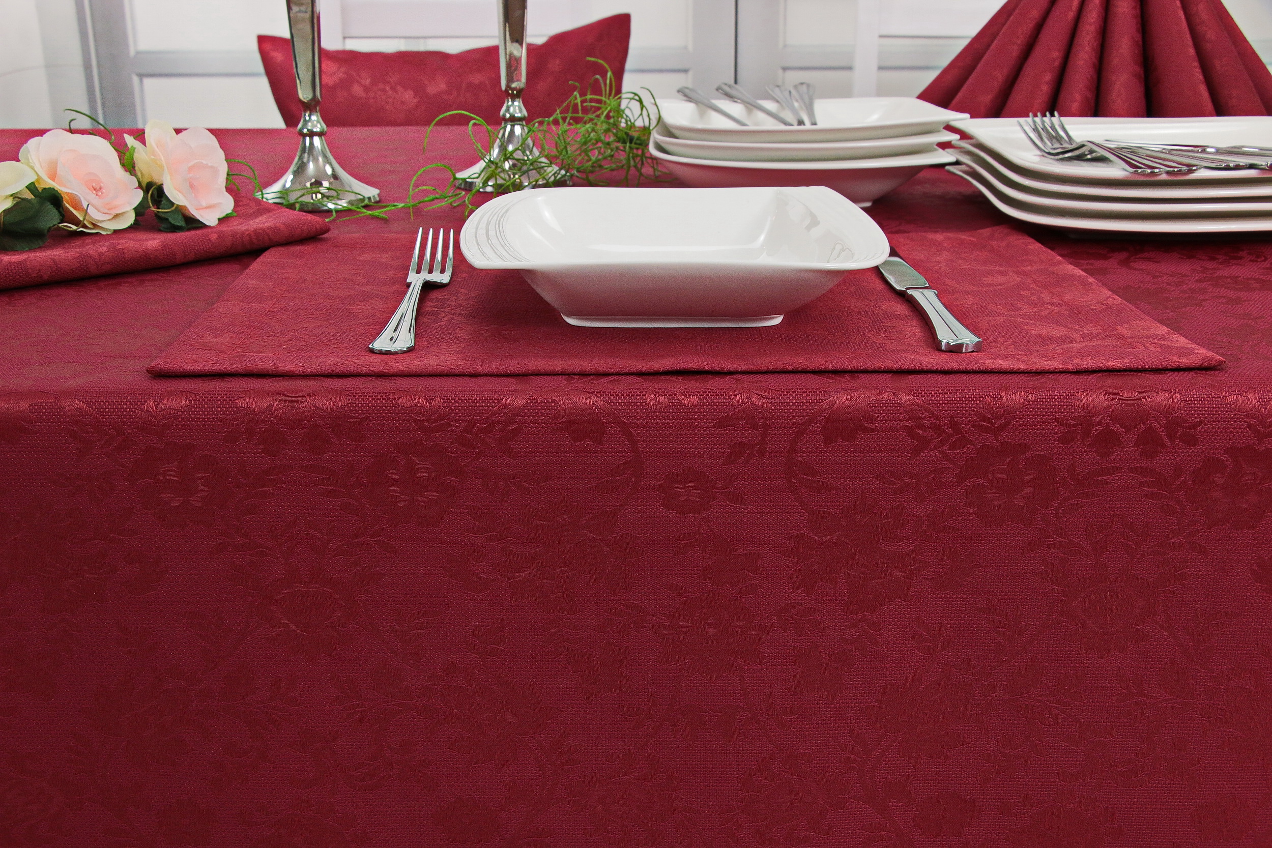 Tischdecke mit Fleckschutz Evita Perlrot Ranke Breite 90 cm