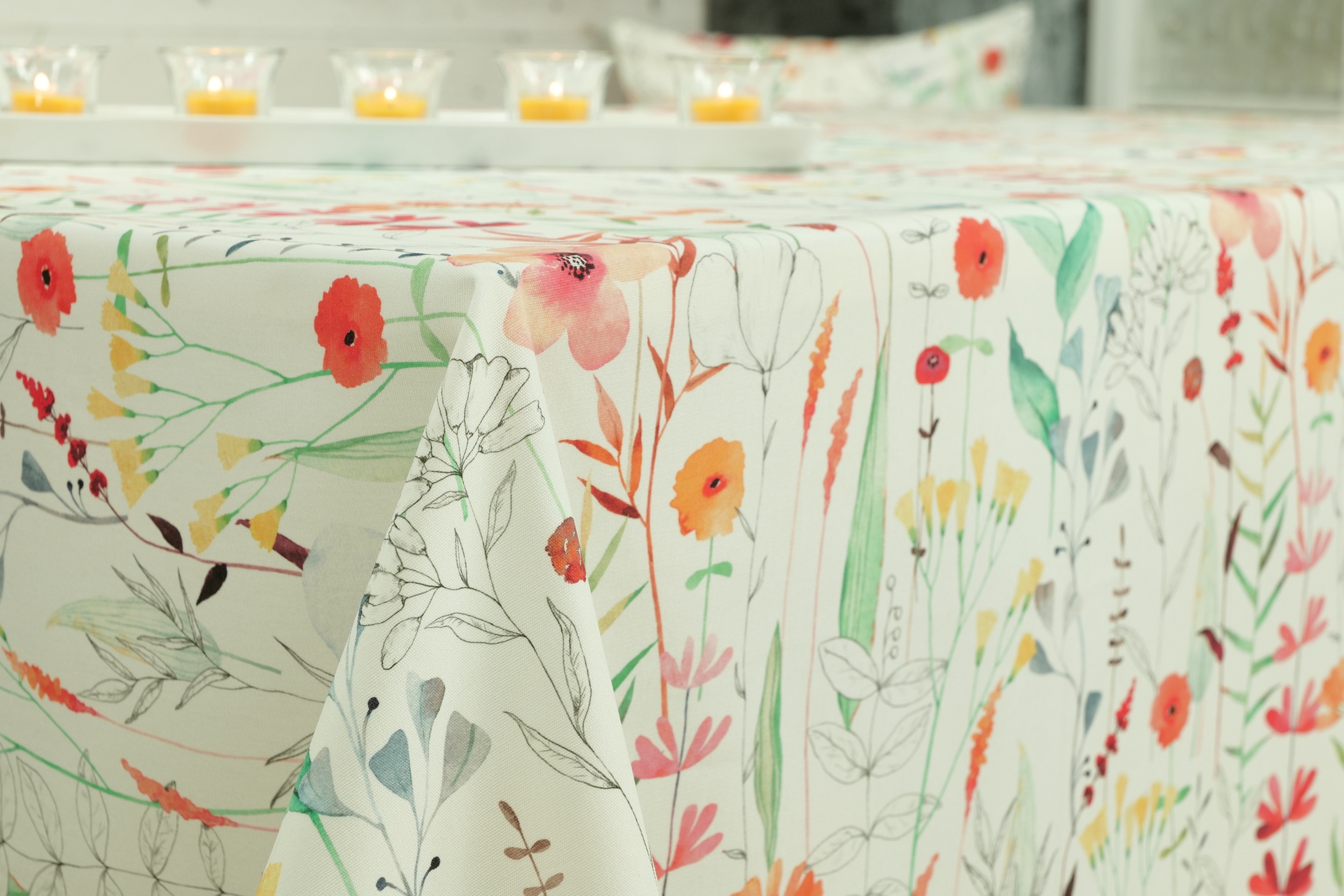 Tischdecke Garten mit Fleckschutz buntes Muster Beatrice Breite 130 cm