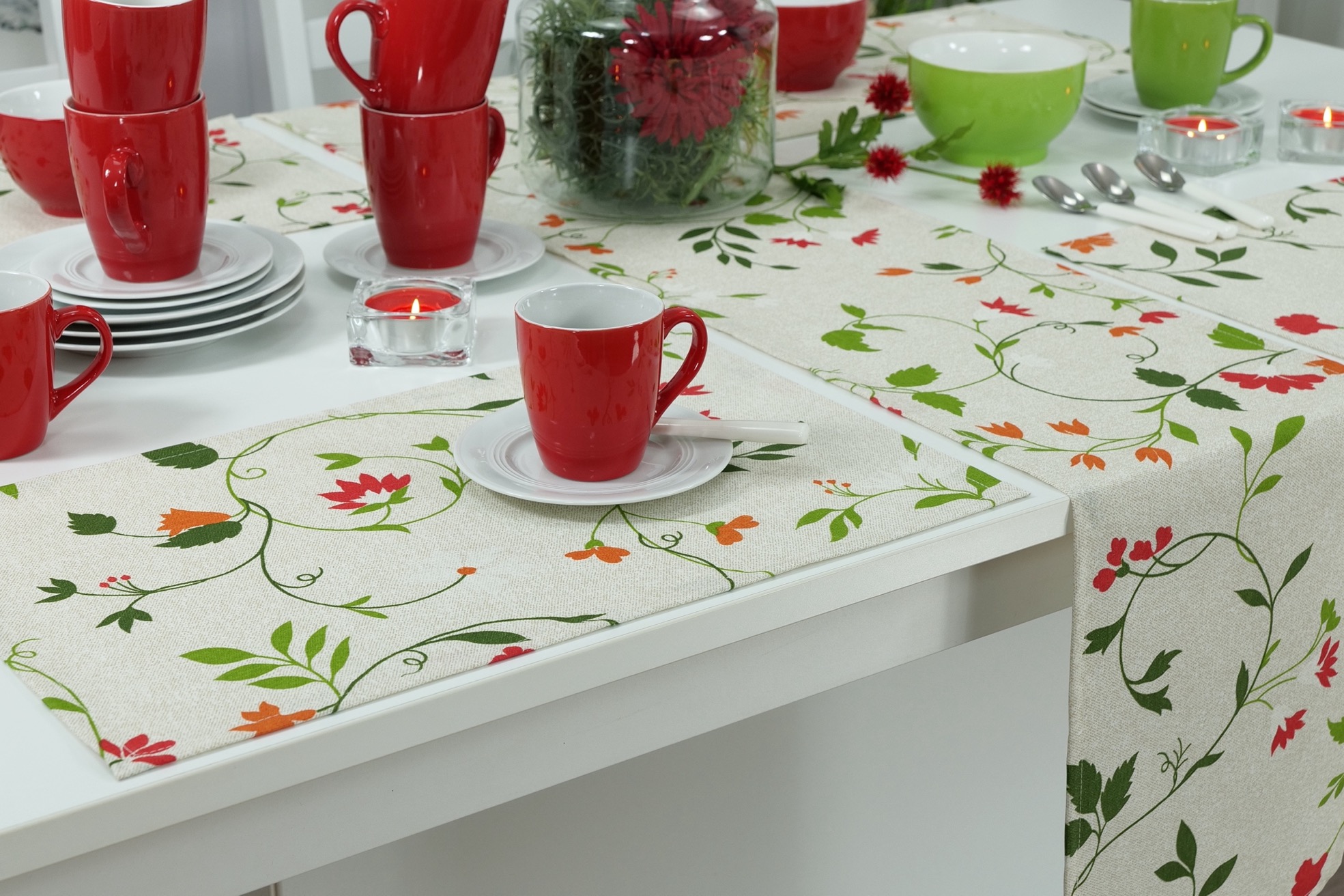 Abwaschbare Tischläufer Beige Rot Grün Muster Blütenranke Breite 25 cm