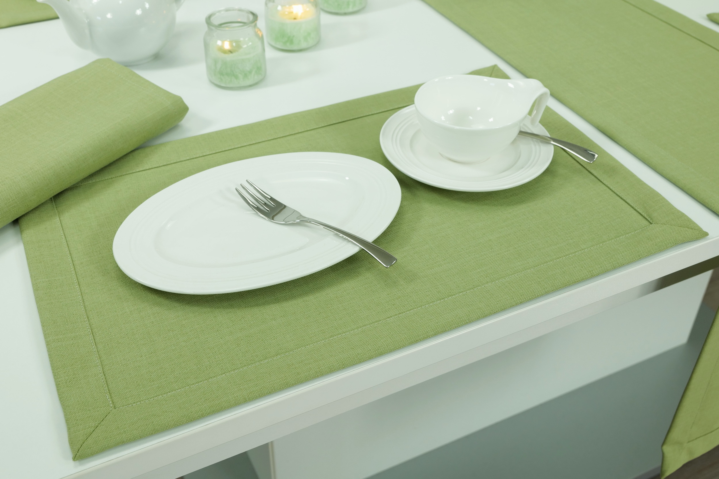 Tischset mit Fleckschutz Frühlingsgrün uni Leinenoptik Valerie Größe 32x42 cm Platzset