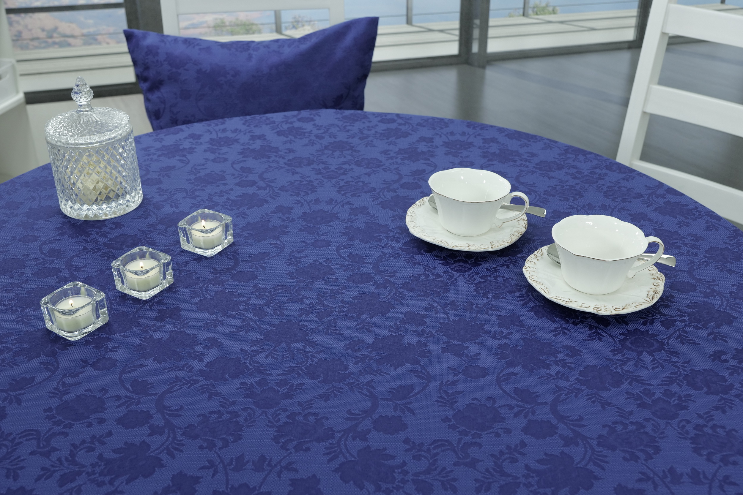 Tischdecke mit Fleckschutz Evita Blau Ranke Breite 120 cm OVAL