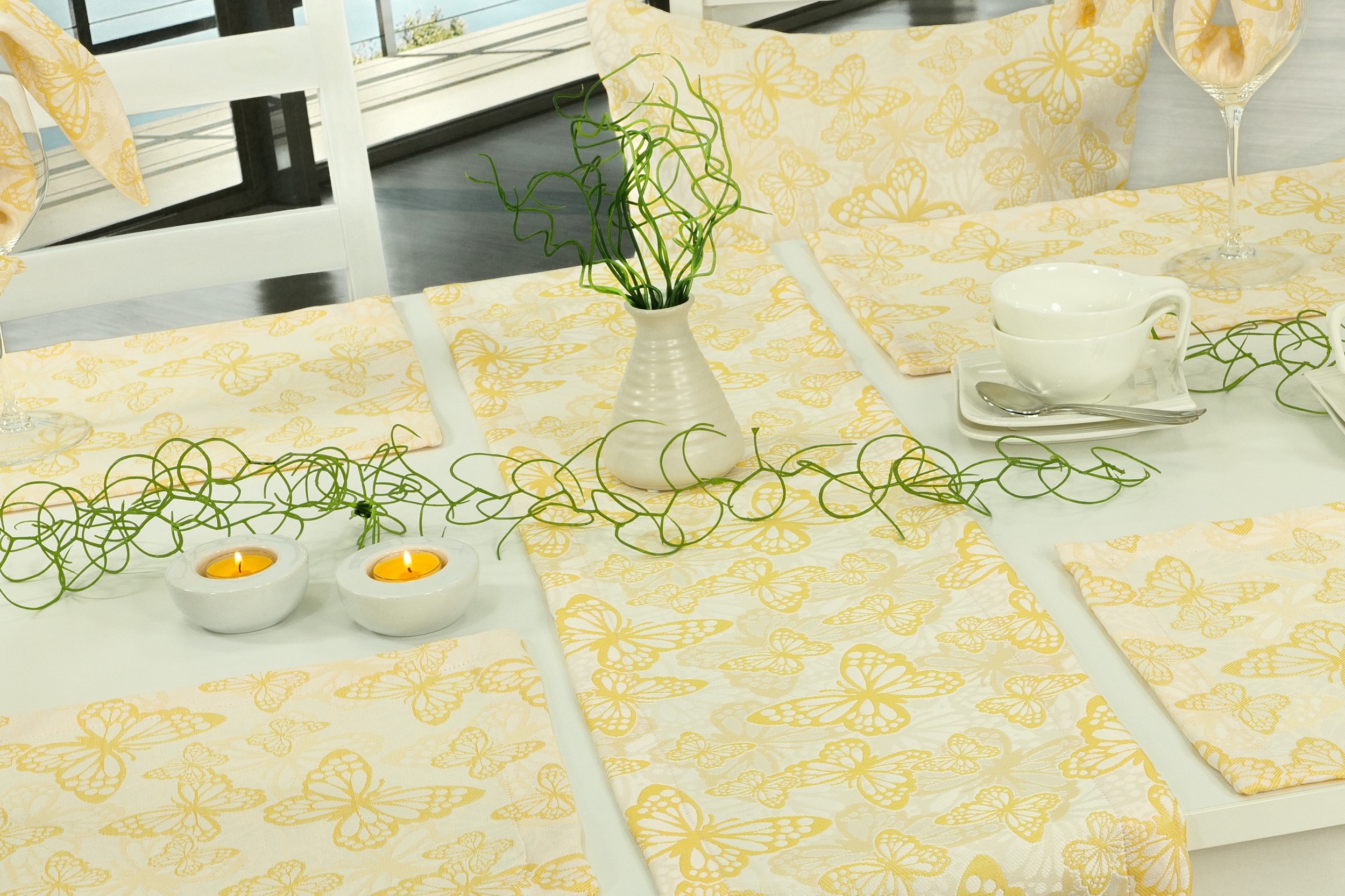 Fleckgeschützte Tischläufer Weiß Gelb Muster Springtime Breite 25 cm