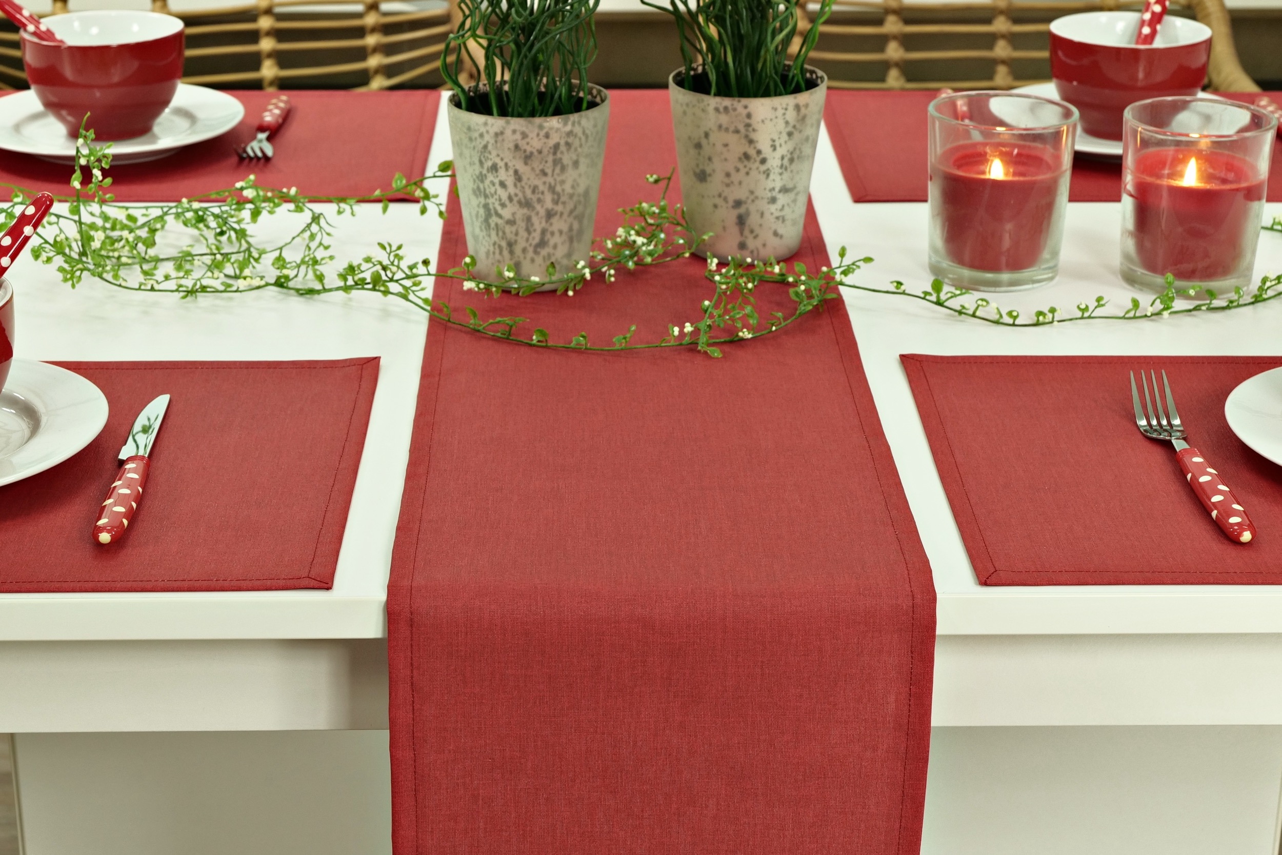 Tischläufer in Rot Markenqualität Tischdecken kaufen | TiDeko TiDeko® online | Tischdecken-Shop.de