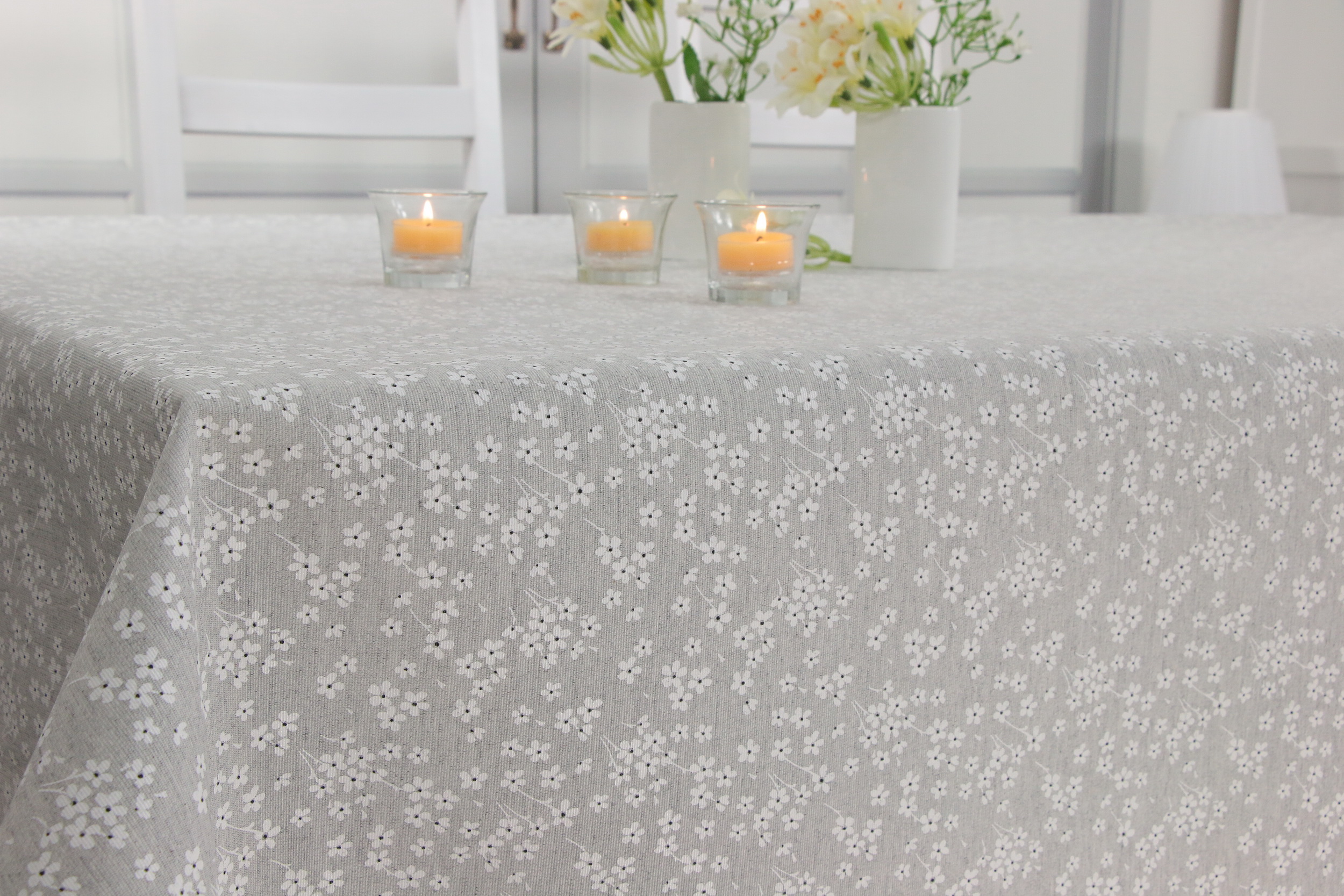 Abwaschbare Tischdecke Grau Muster Mille Fleur Breite 110 cm